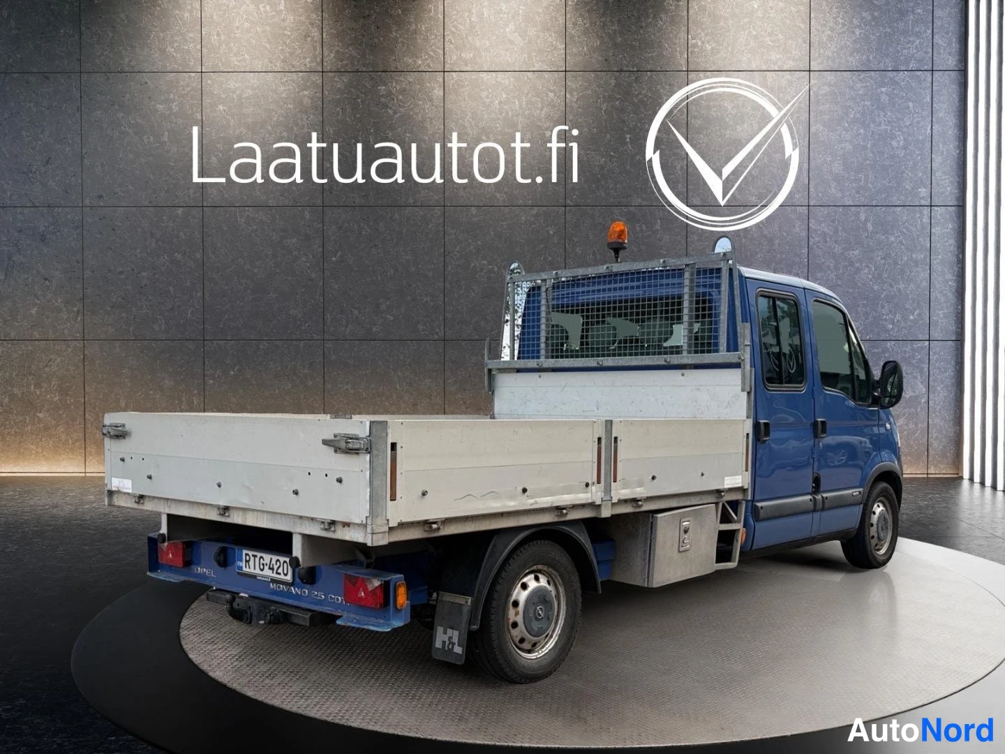 Sininen Opel Movano 2010, takaviisto, kuva 7