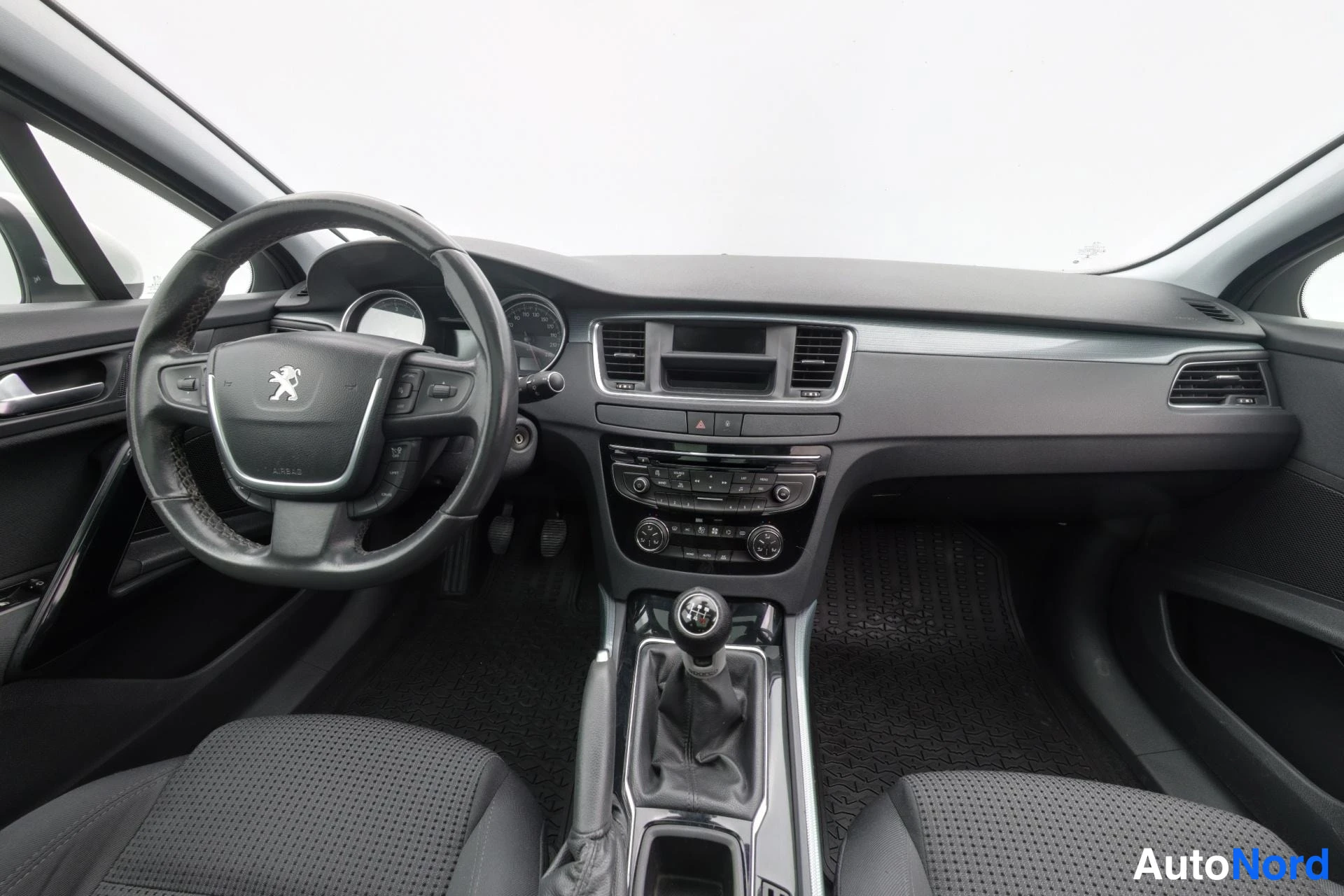 Valkoinen Peugeot 508 2011, kuva 7