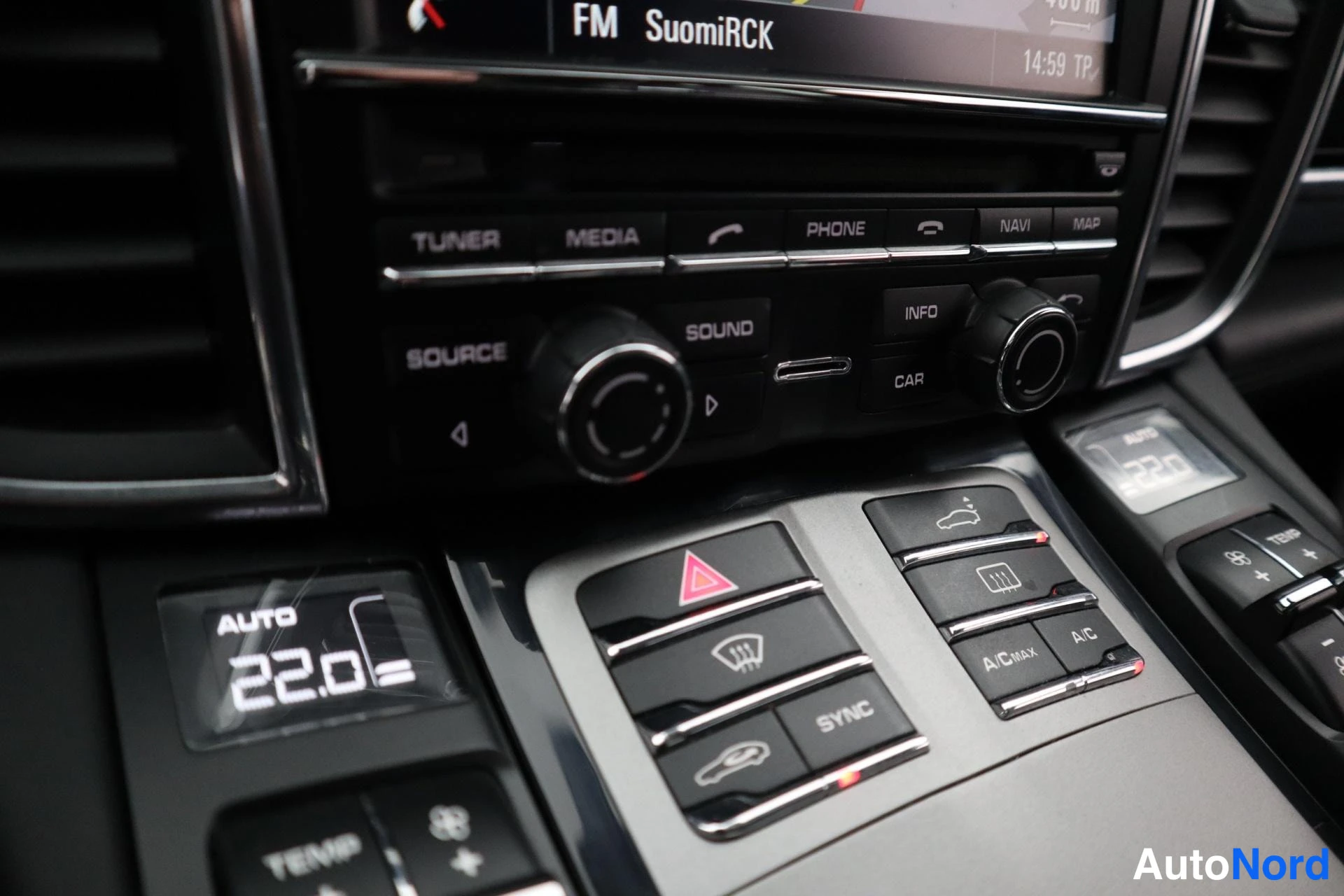 Musta Porsche Panamera 2014, kuva 31