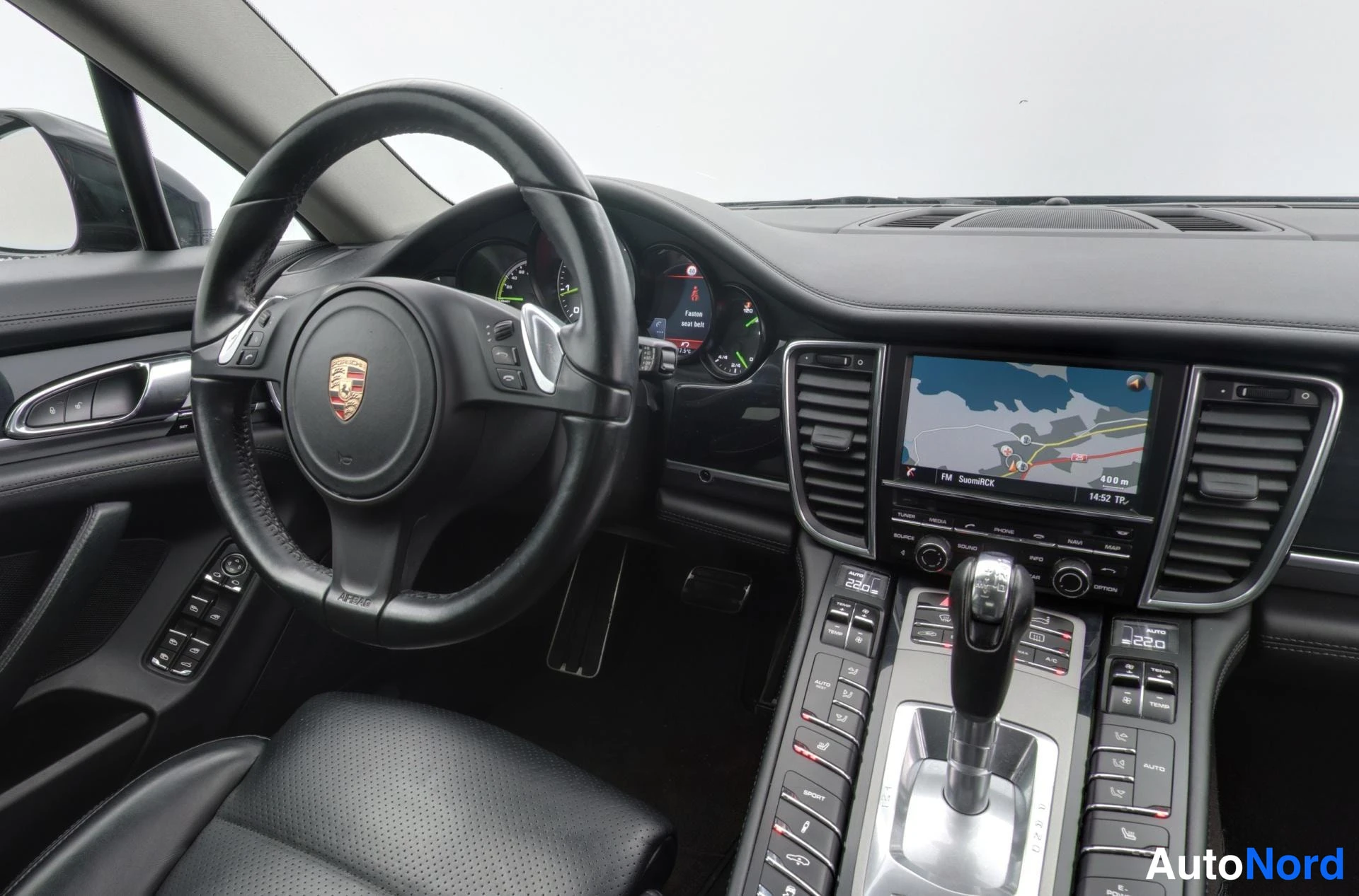 Musta Porsche Panamera 2014, kuva 18