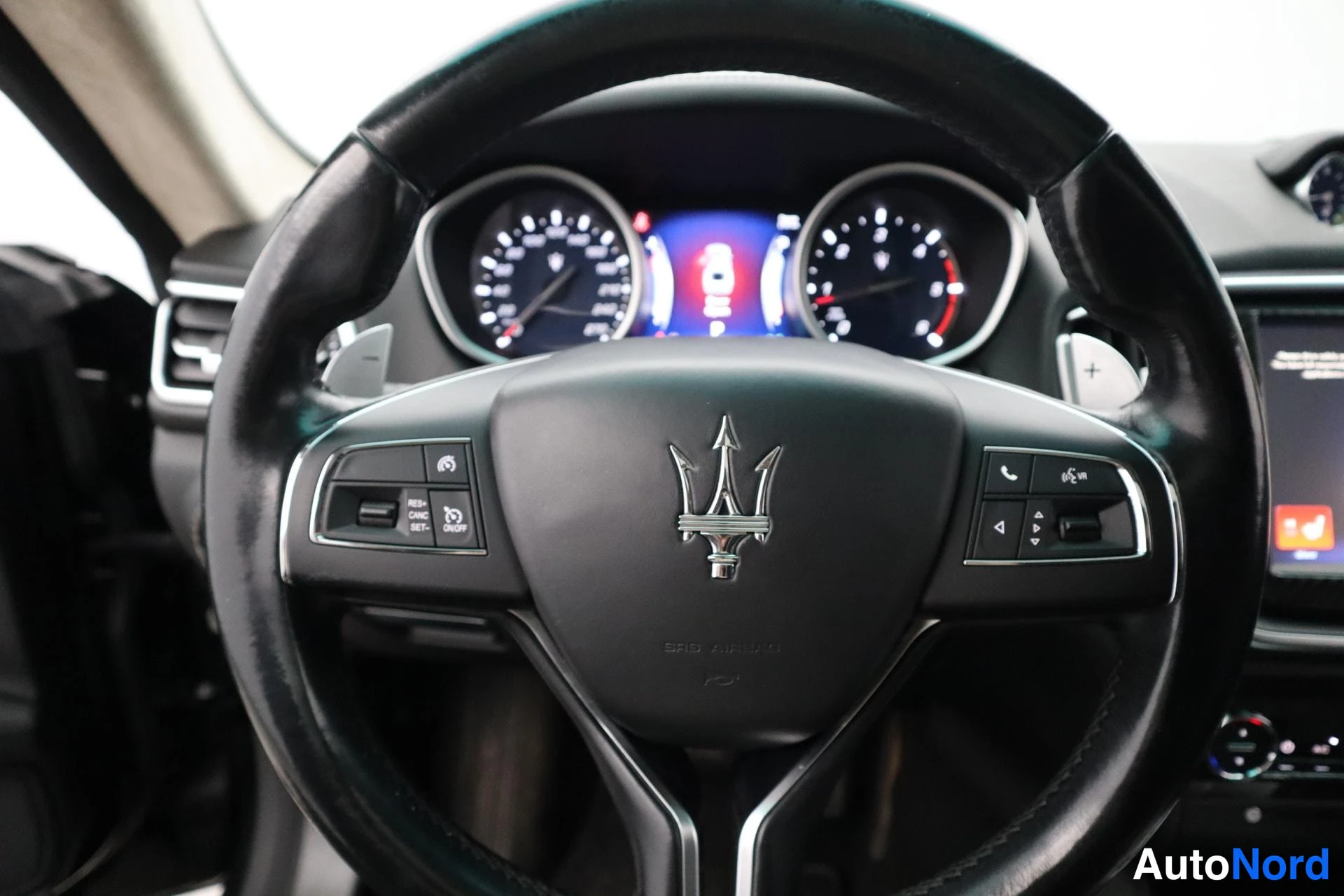 Musta Maserati Ghibli 2014, kuva 16