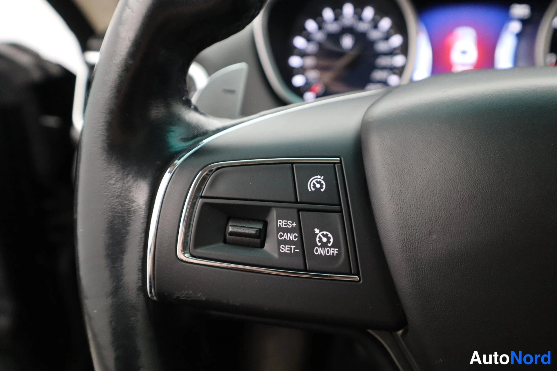Musta Maserati Ghibli 2014, kuva 17