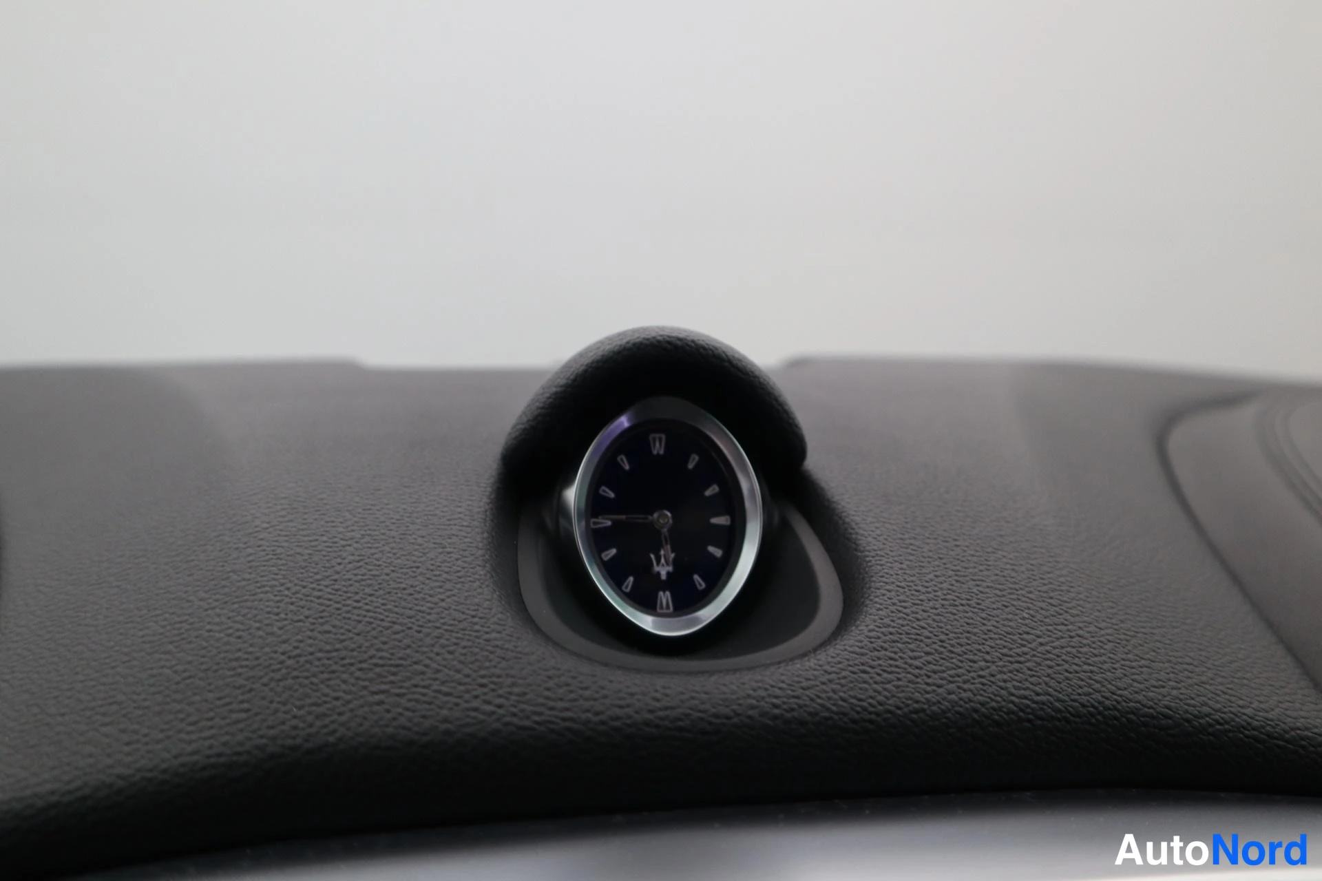 Musta Maserati Ghibli 2014, kuva 20