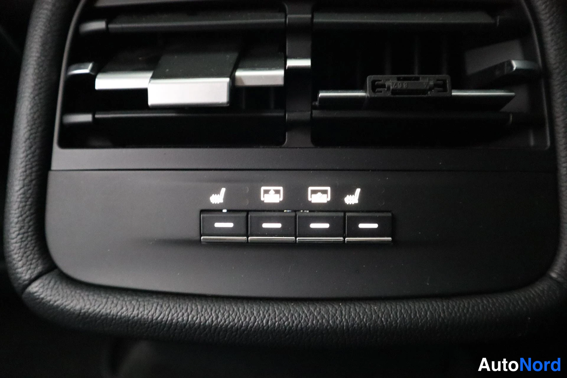 Musta Maserati Ghibli 2014, kuva 31