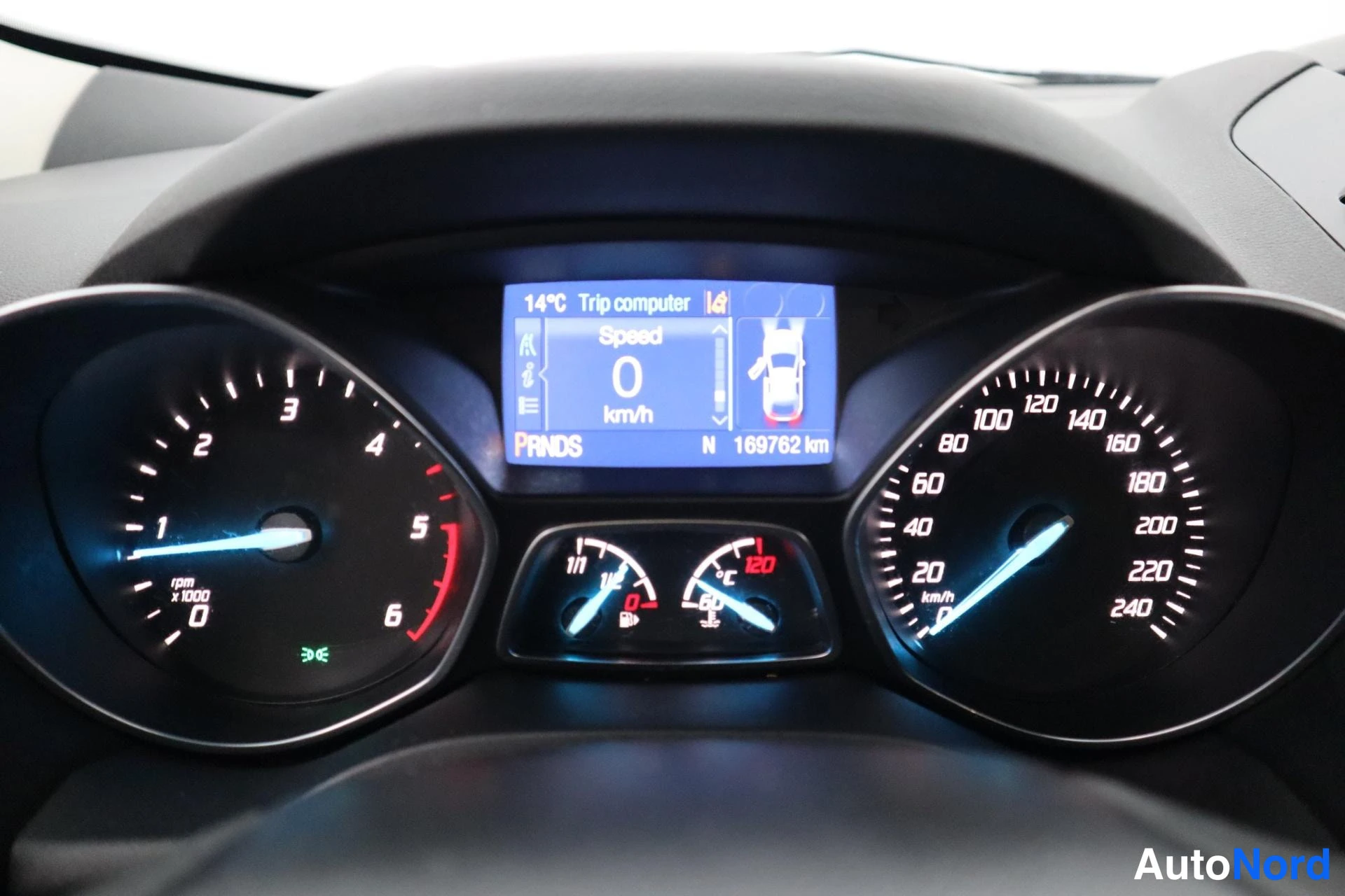 Valkoinen Ford Kuga 2014, kuva 19