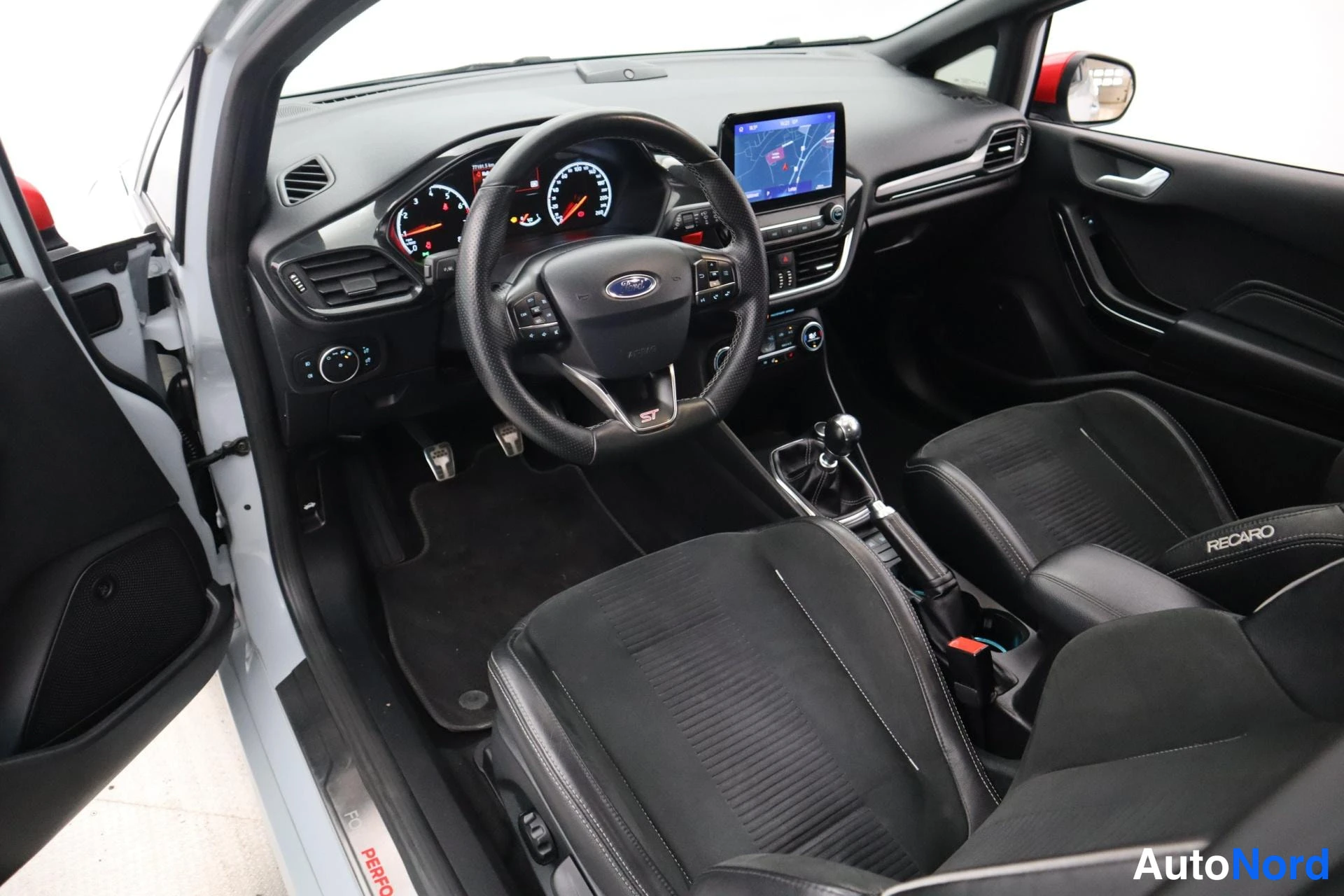 Harmaa Ford Fiesta 2019, kuva 13