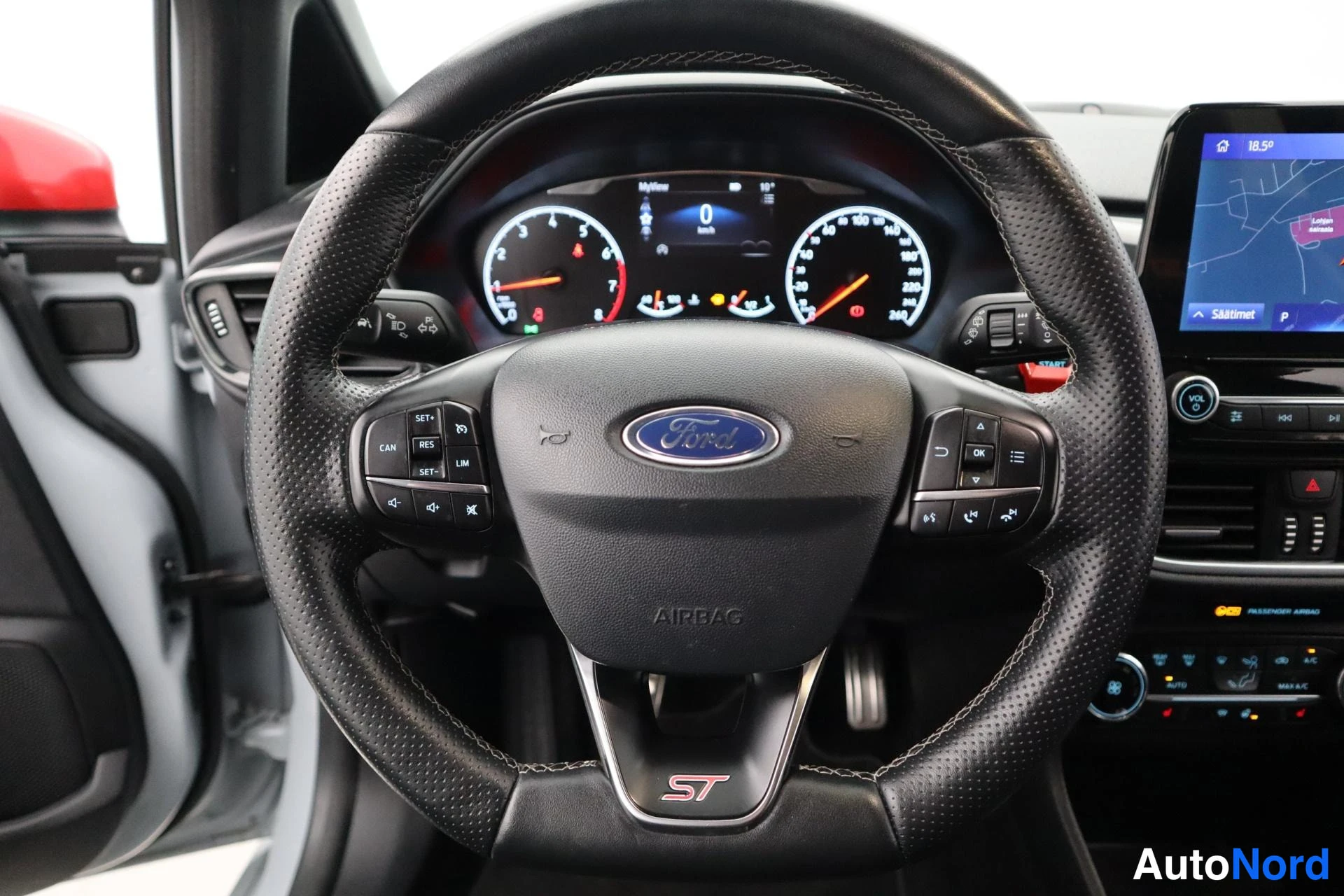 Harmaa Ford Fiesta 2019, kuva 17