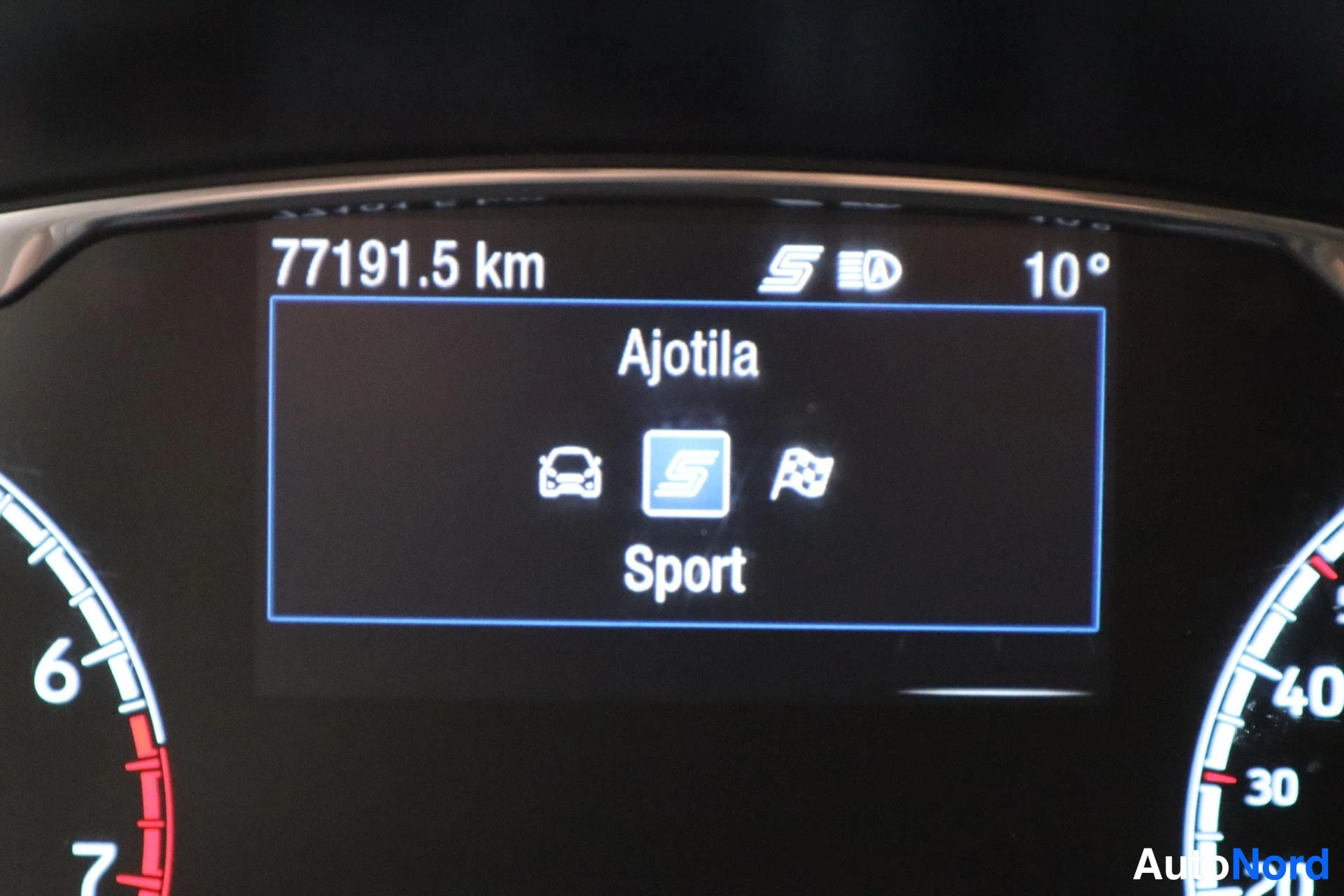 Harmaa Ford Fiesta 2019, kuva 23