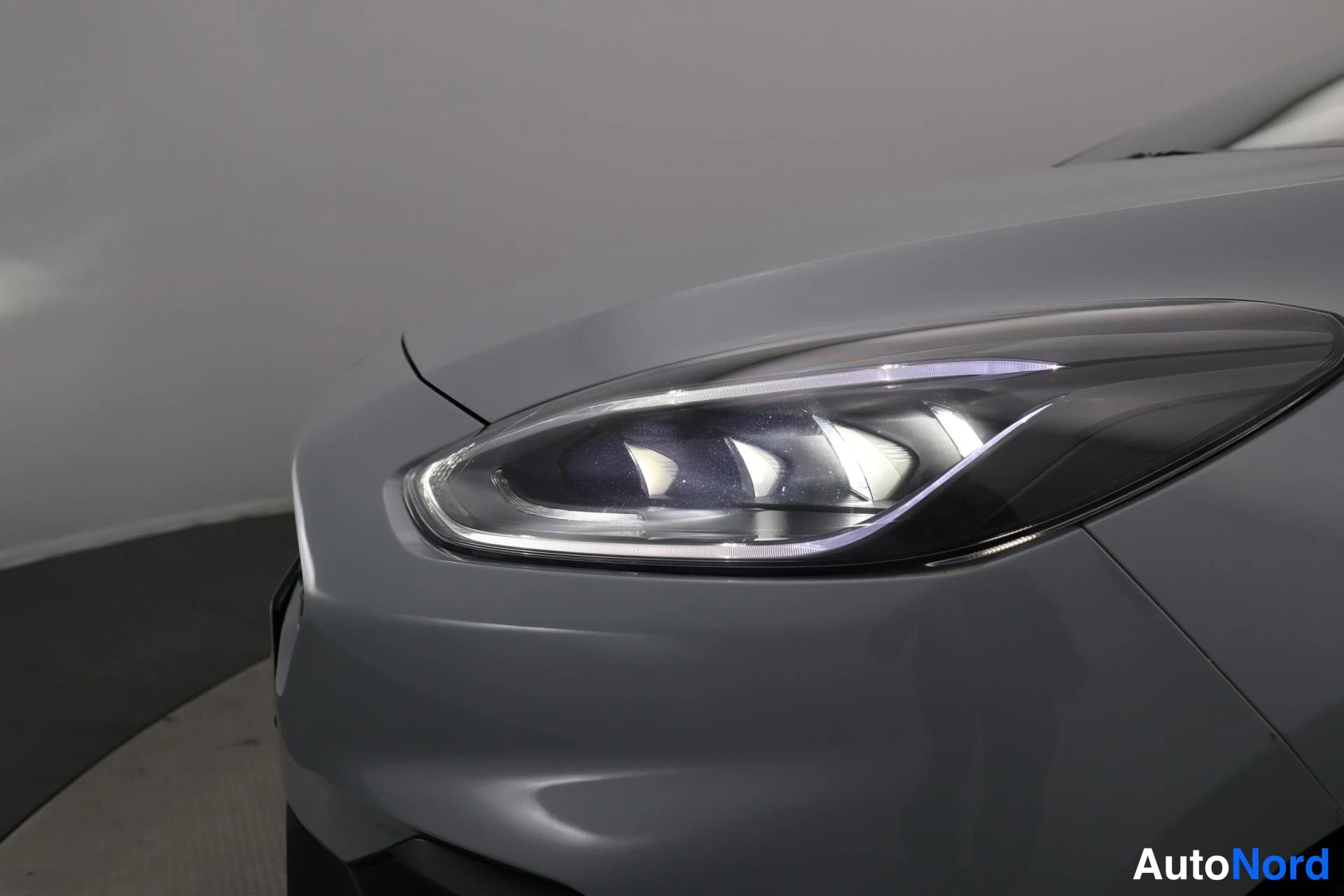 Harmaa Ford Fiesta 2019, kuva 40
