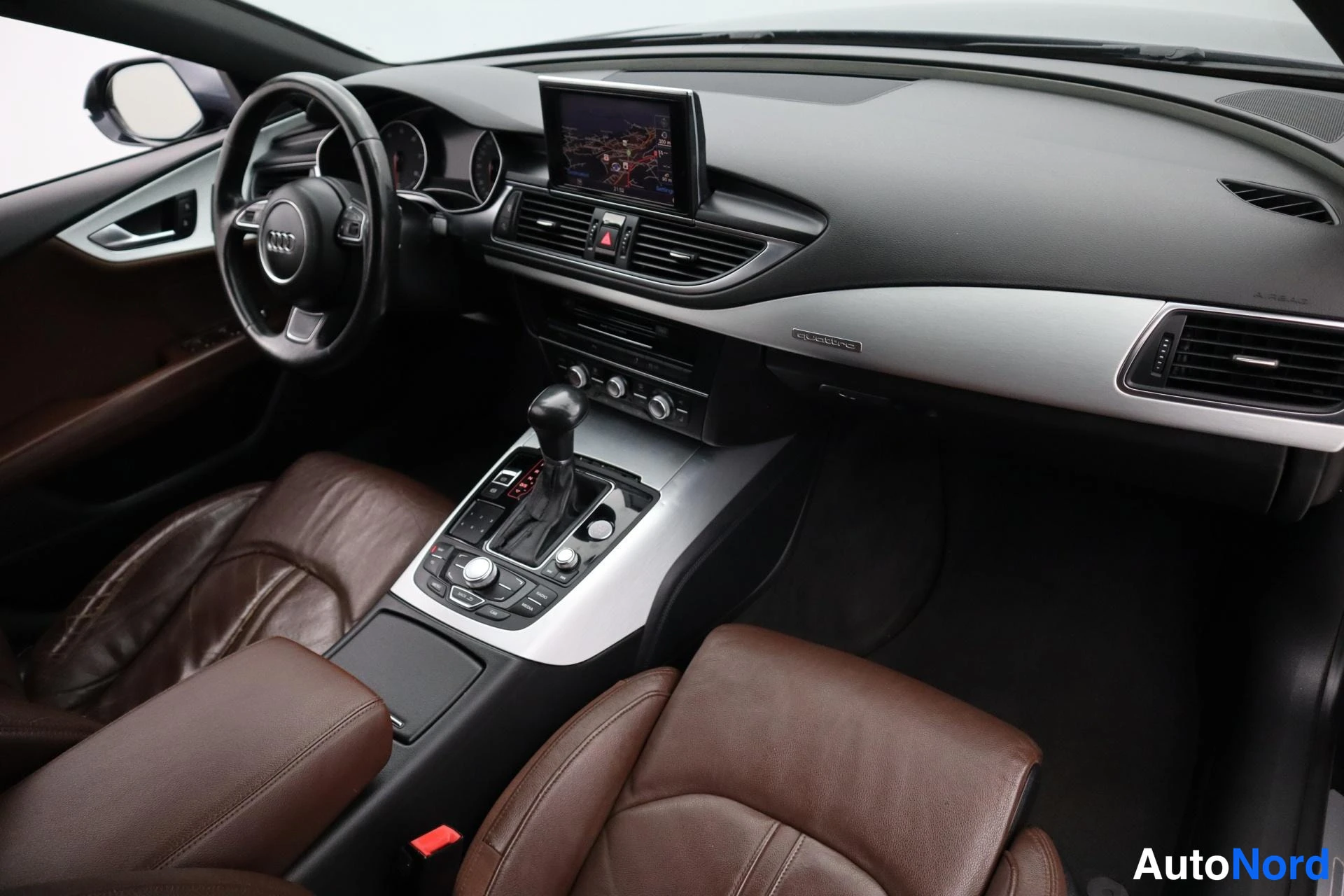 Sininen Audi A7 2011, kuva 13