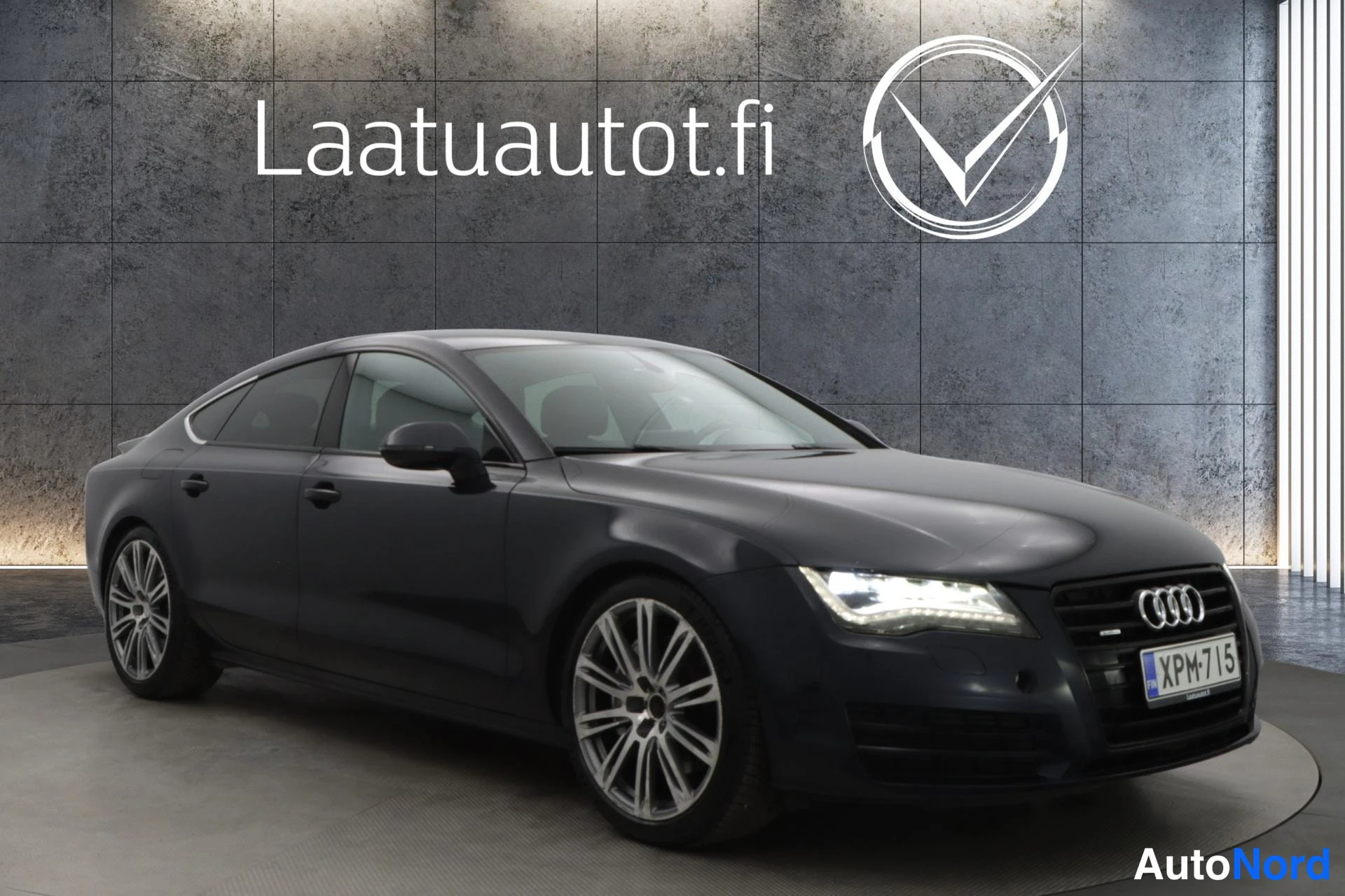 Sininen Audi A7 2011, etuviisto, keula oikealle, kuva 4