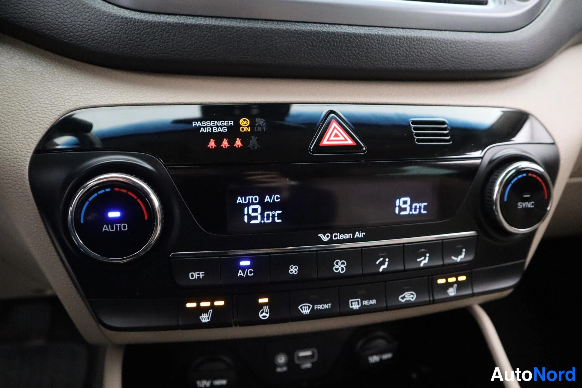 Beige Hyundai Tucson 2016, kuva 12