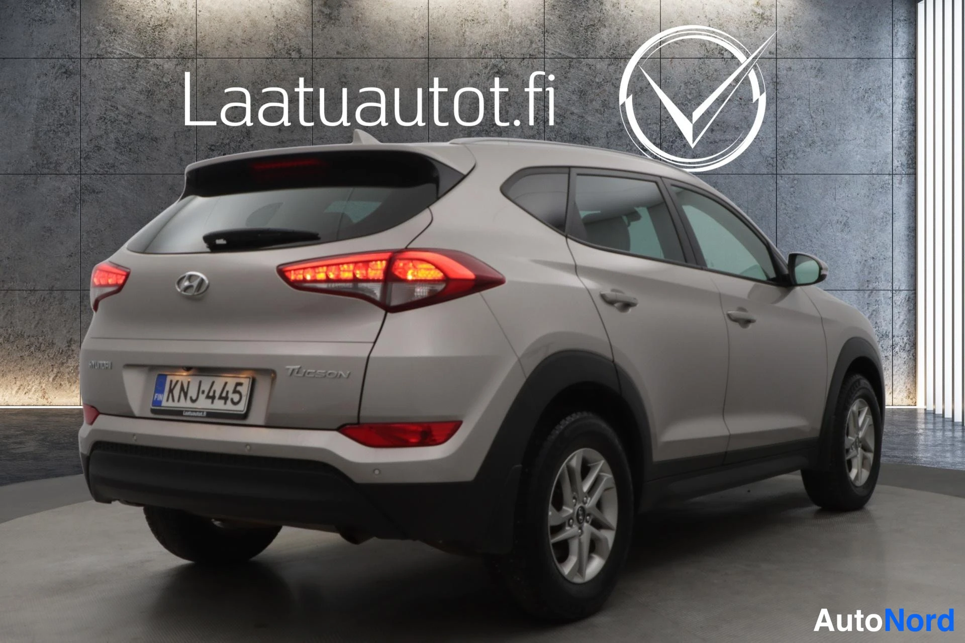 Beige Hyundai Tucson 2016, kuva 25