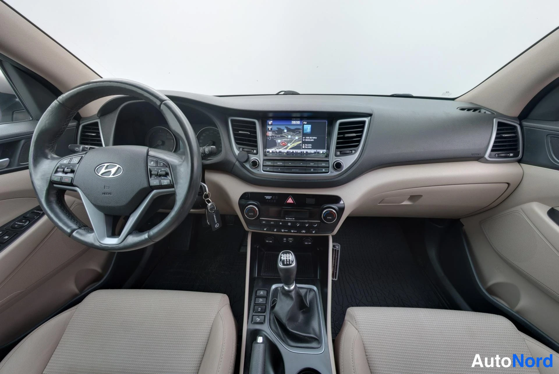 Beige Hyundai Tucson 2016, kuva 4