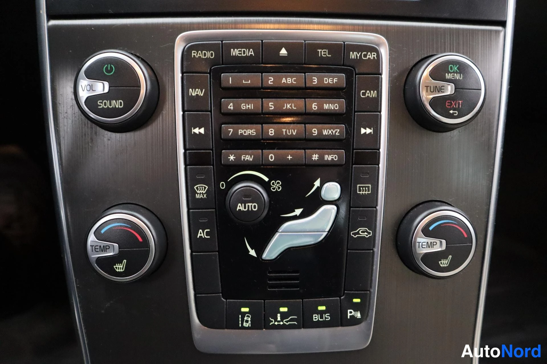 Beige Volvo S60 2012, kuva 19