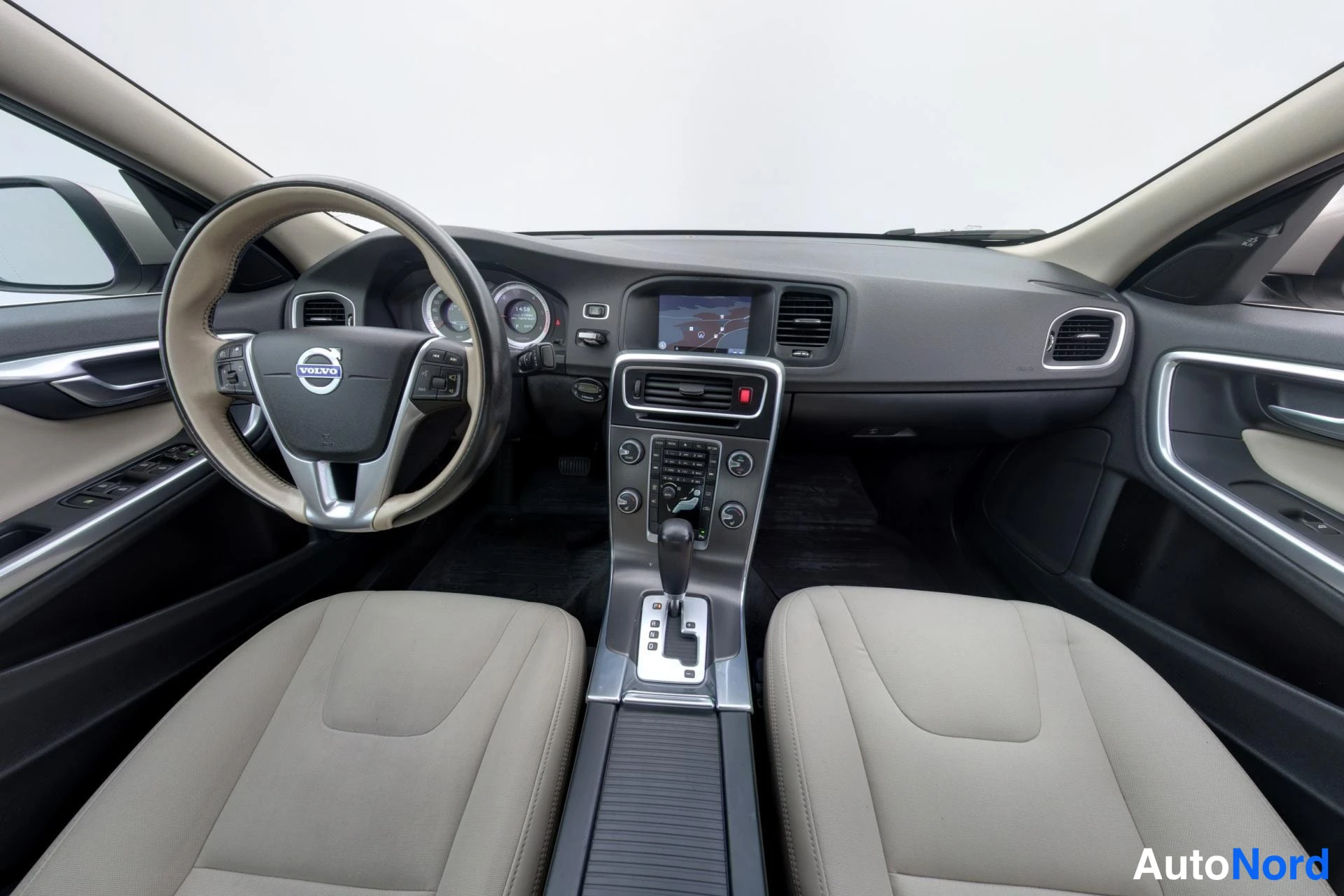 Beige Volvo S60 2012, kuva 9