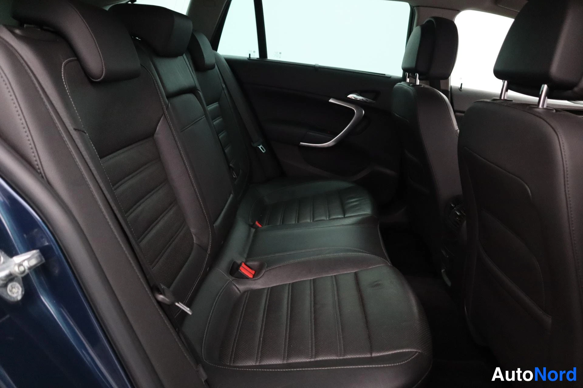 Sininen Opel Insignia 2011, kuva 22