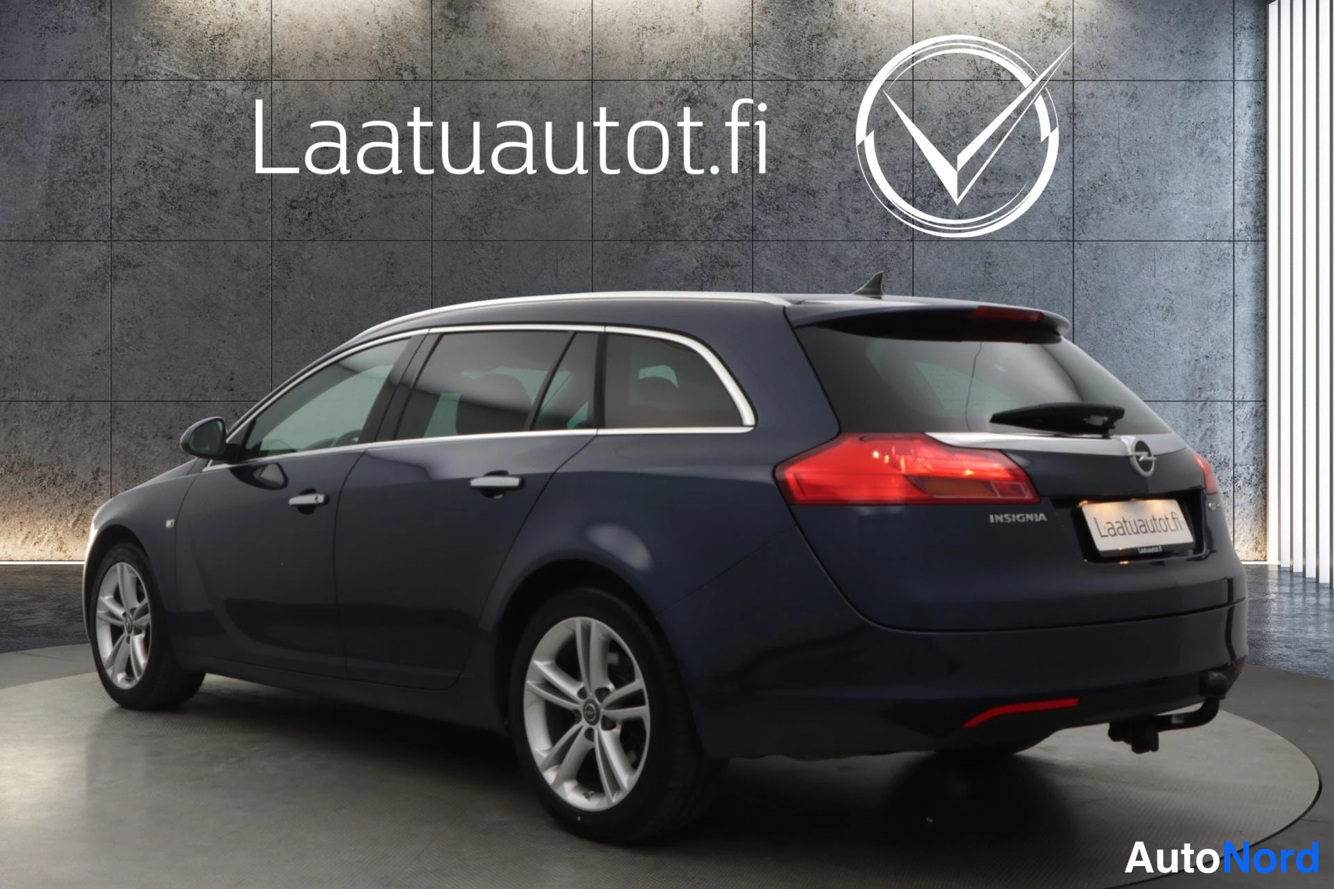 Sininen Opel Insignia 2011, takaviisto, kuva 6