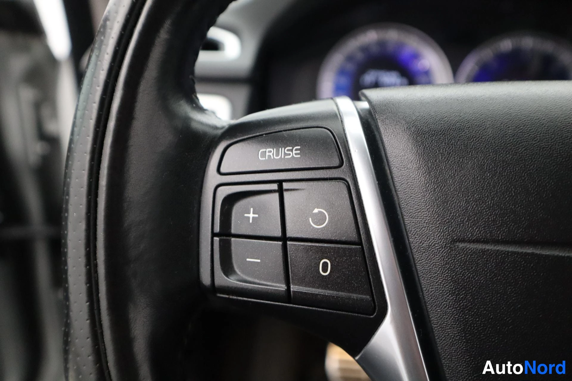 Harmaa Volvo V70 2013, kuva 36