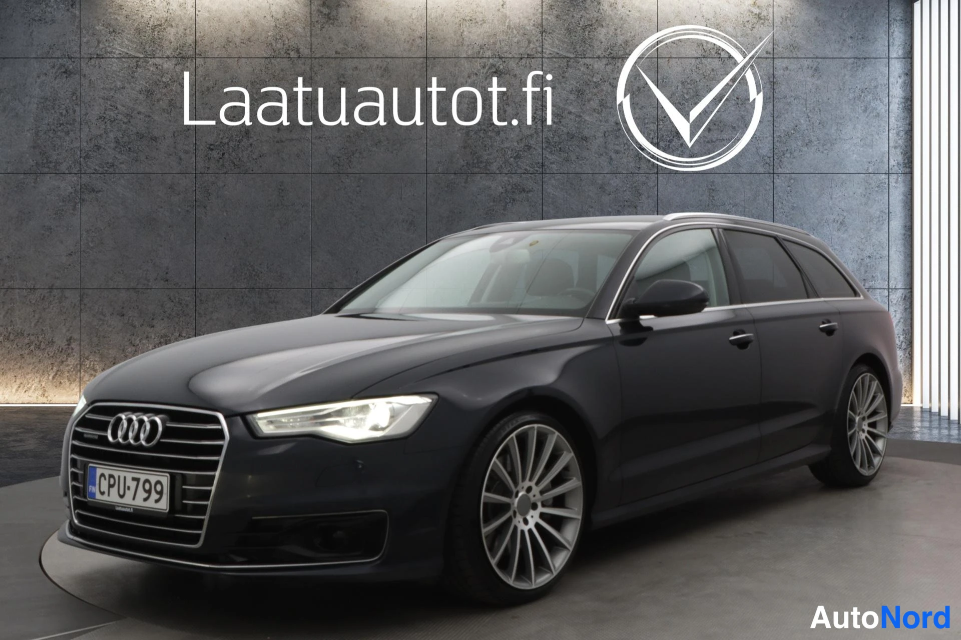 Sininen Audi A6 2015, kuva 24