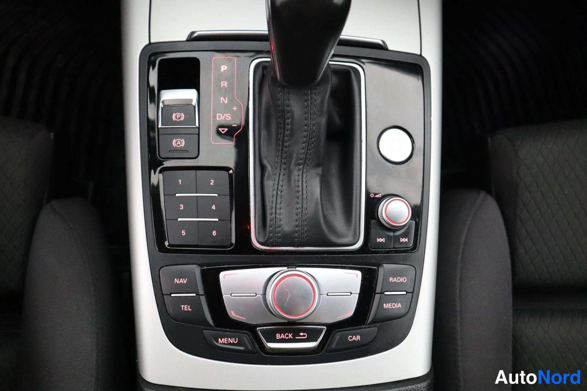 Sininen Audi A6 2015, kuva 14