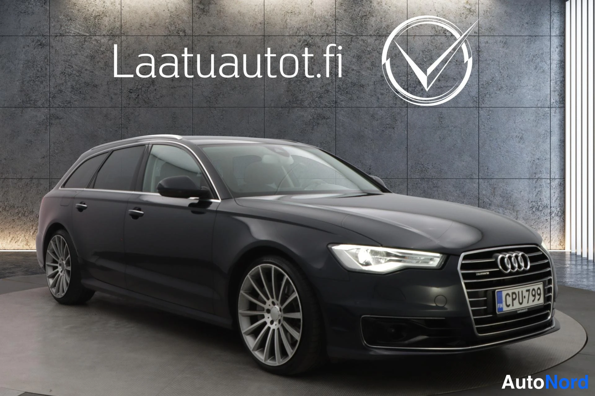 Sininen Audi A6 2015, kuva 29