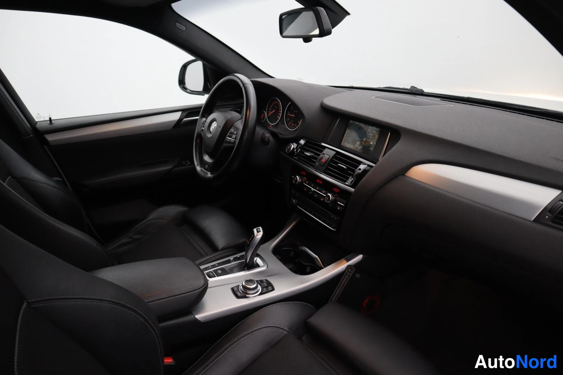 Valkoinen BMW X4 2014, kuva 13
