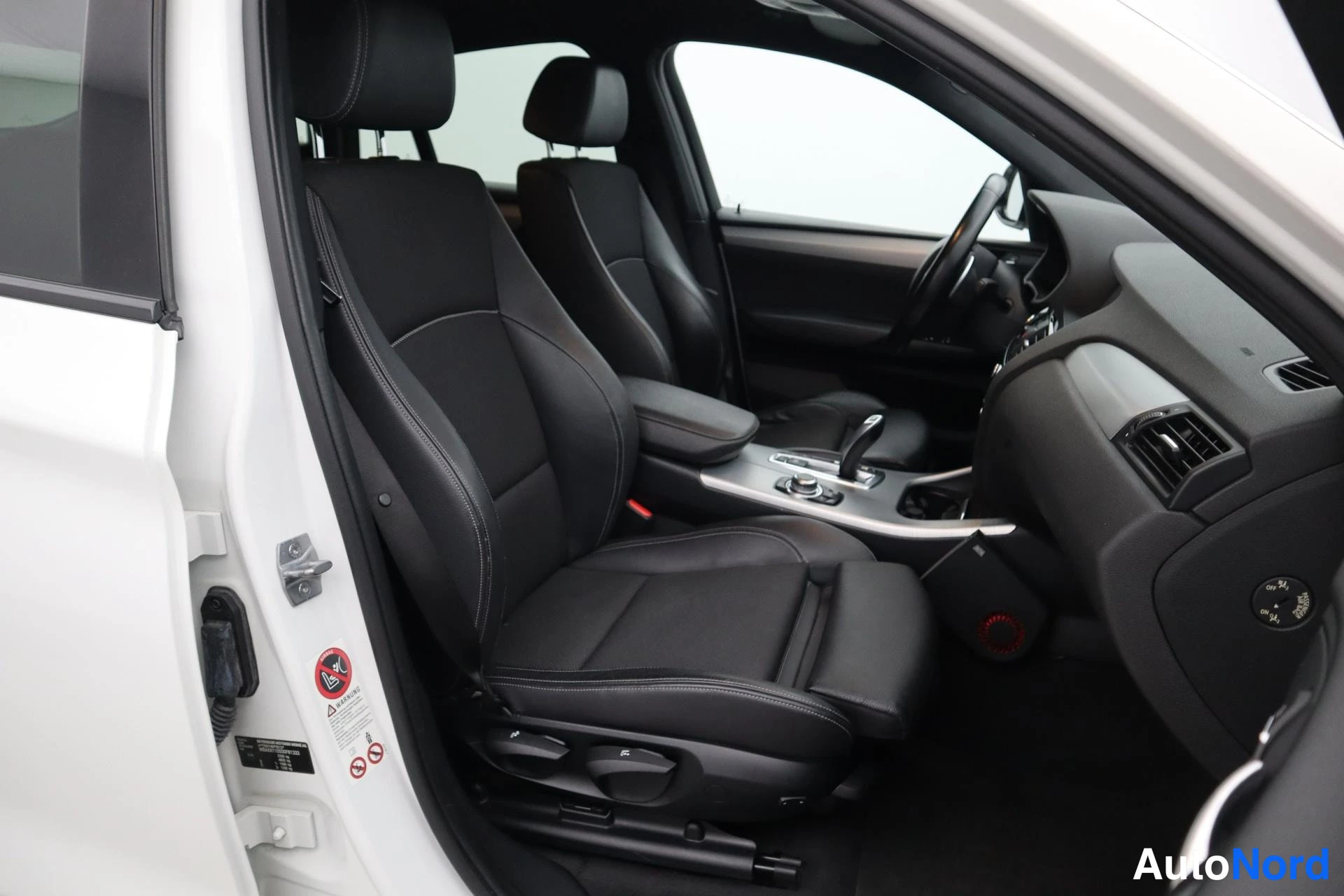 Valkoinen BMW X4 2014, kuva 14