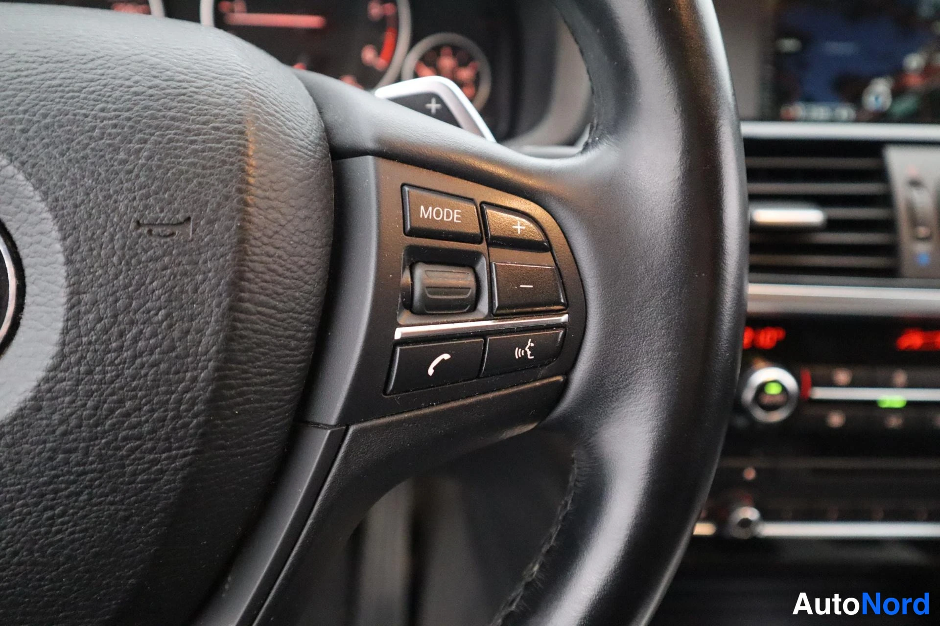 Valkoinen BMW X4 2014, kuva 19