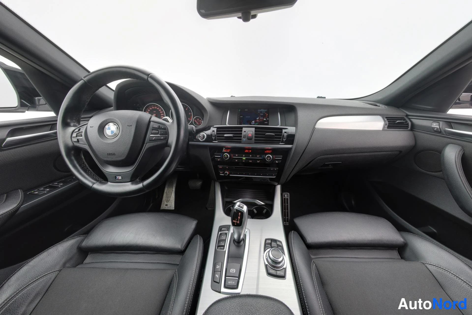 Valkoinen BMW X4 2014, kuva 9