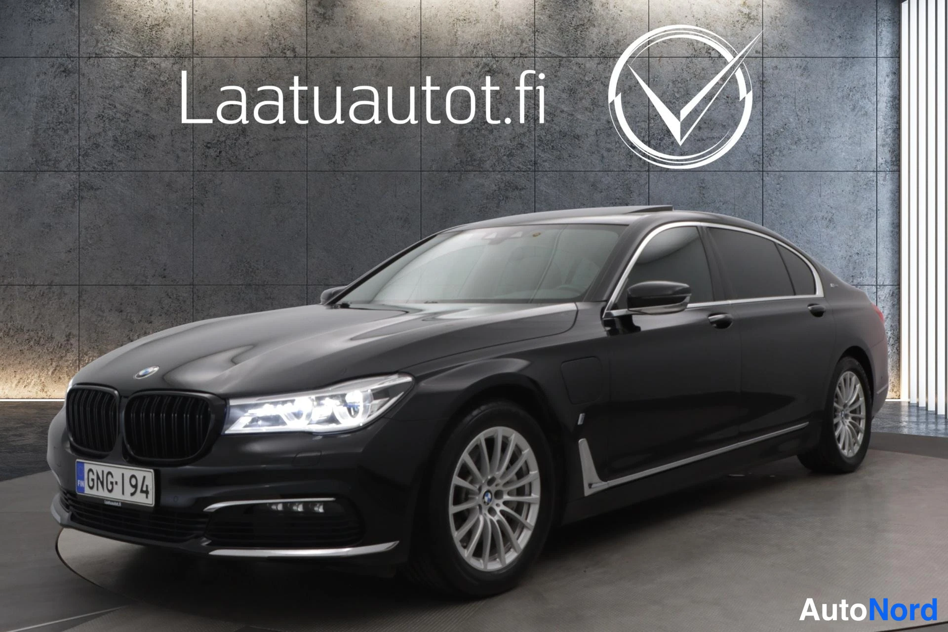 BMW 740 2019