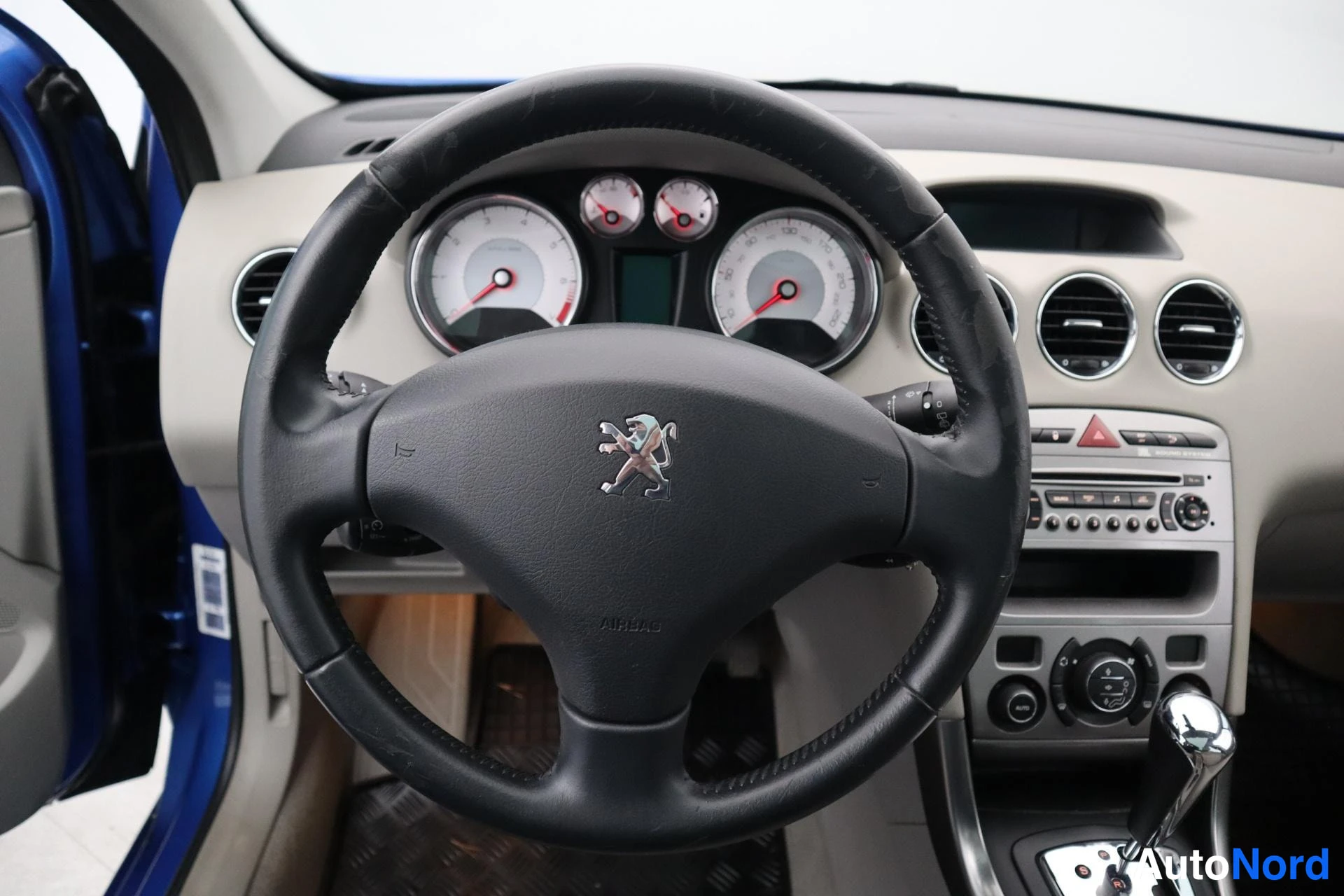Sininen Peugeot 308 2010, kuva 13