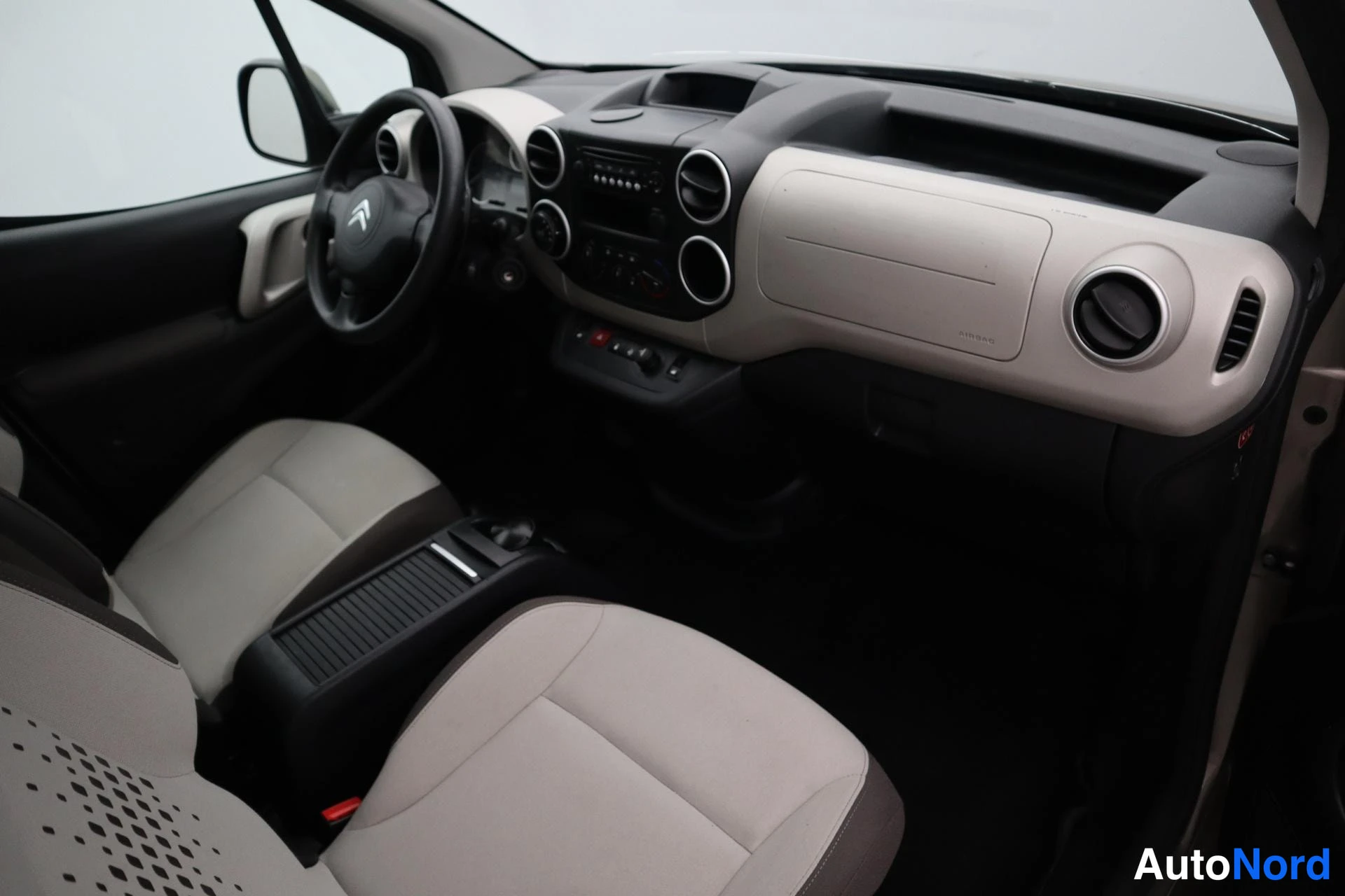 Harmaa Citroen Berlingo 2014, kuva 12