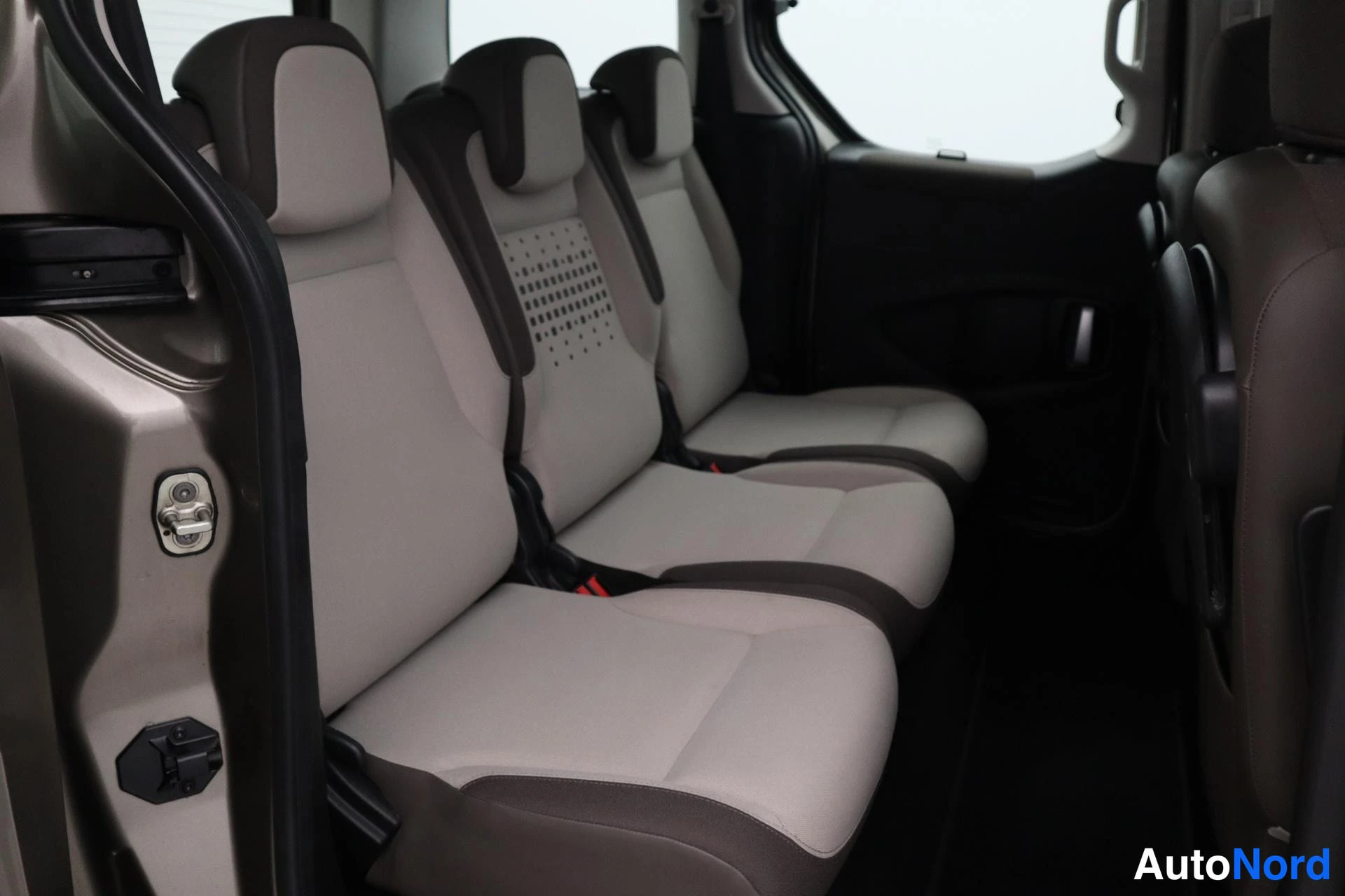 Harmaa Citroen Berlingo 2014, kuva 15