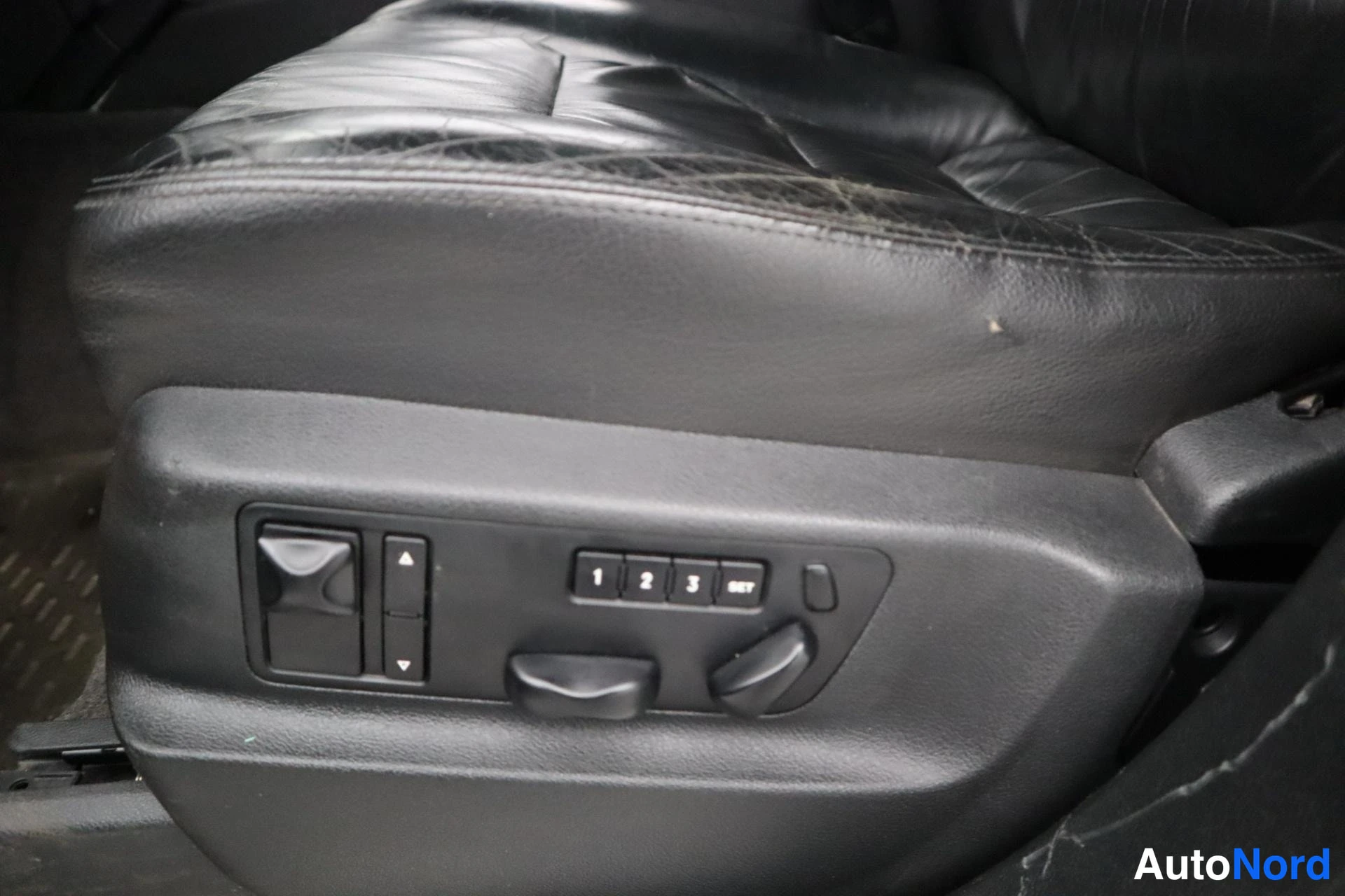 Musta Porsche Cayenne 2006, kuva 13