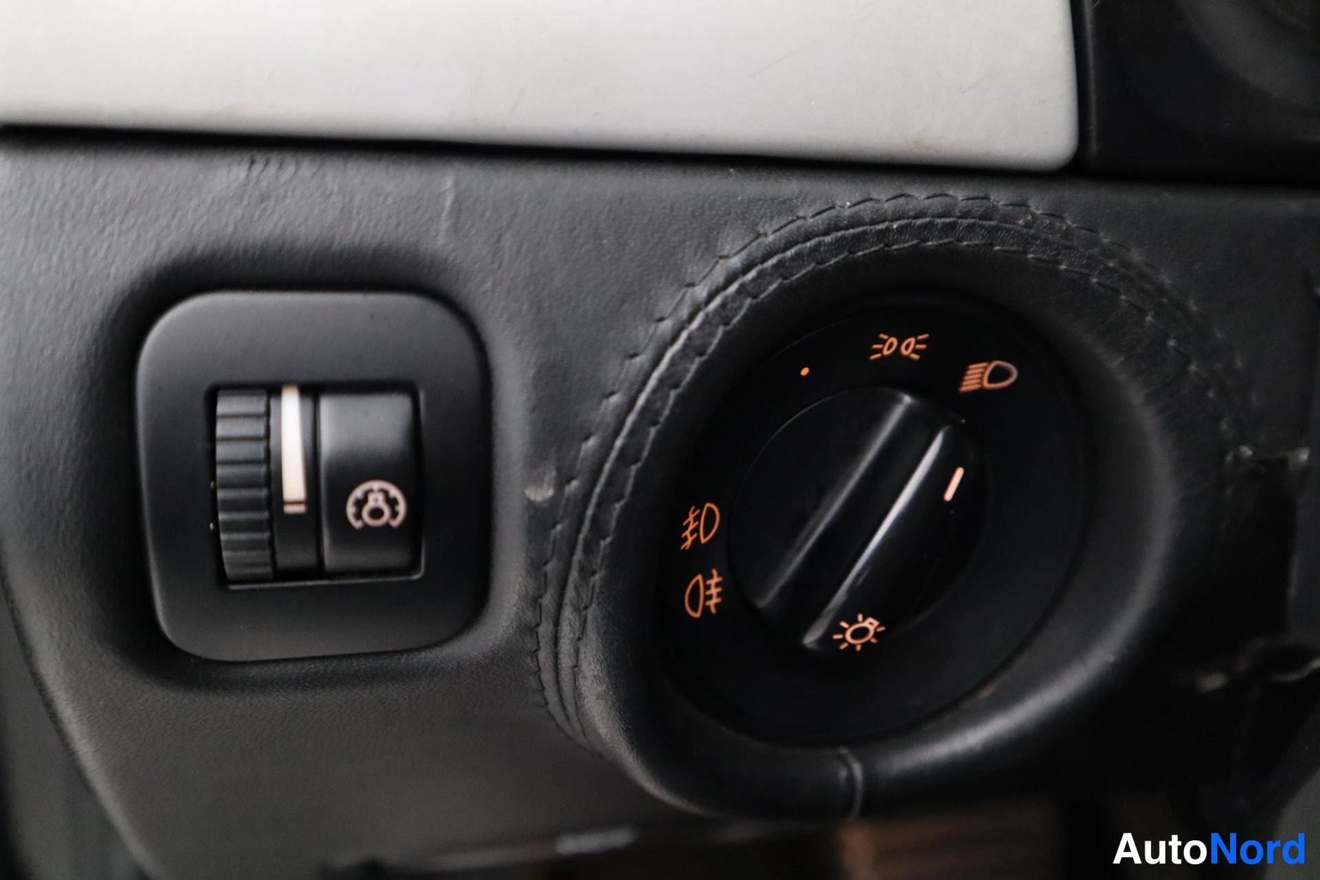Musta Porsche Cayenne 2006, kuva 21