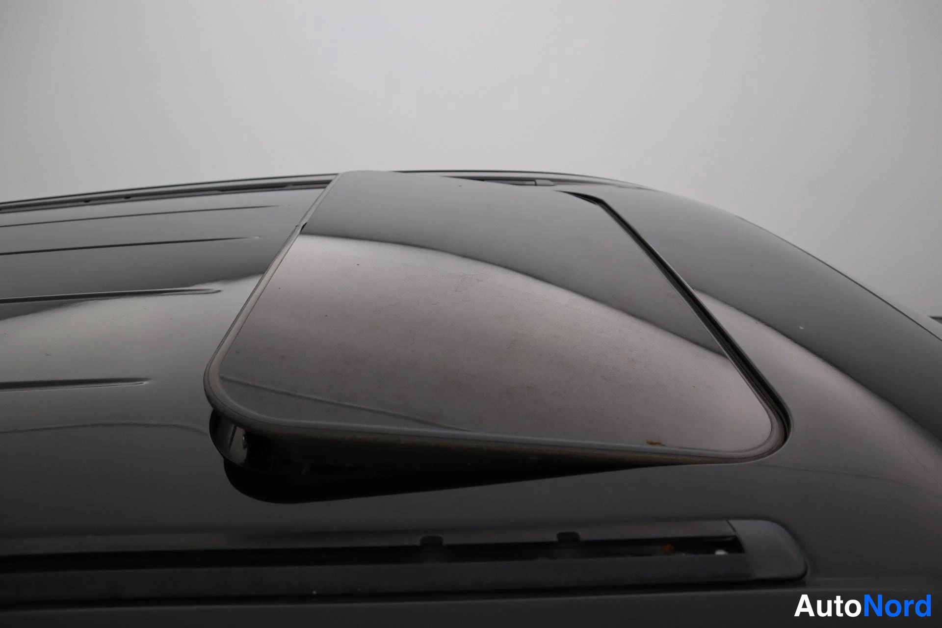 Musta Porsche Cayenne 2006, kuva 29