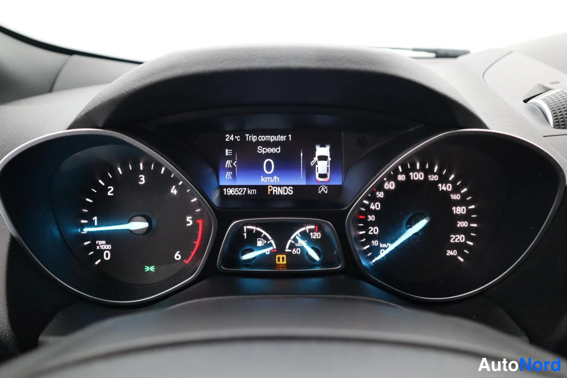 Valkoinen Ford Kuga 2017, kuva 20