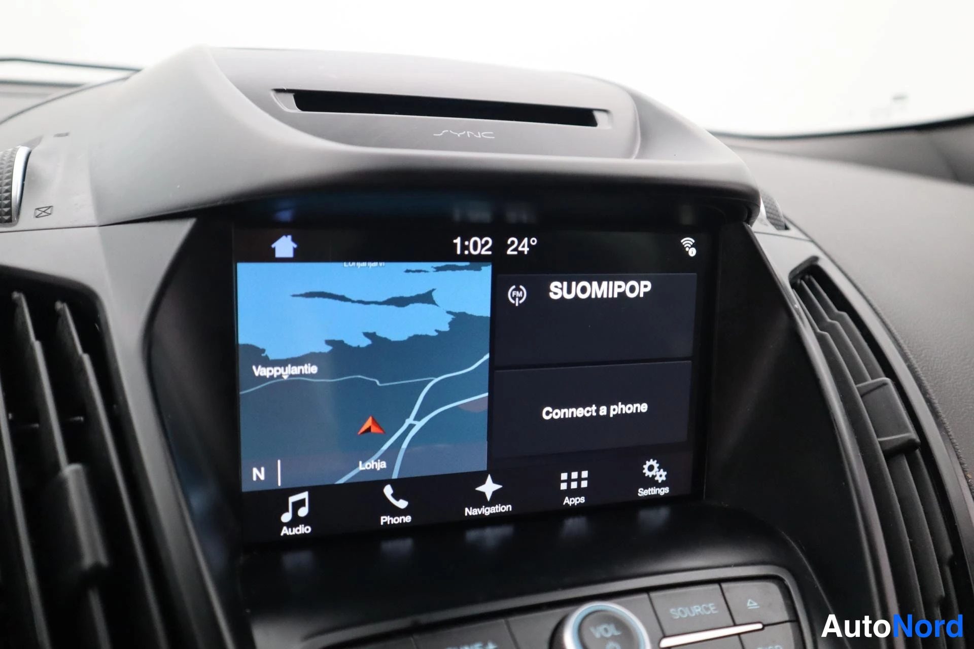 Valkoinen Ford Kuga 2017, kuva 27