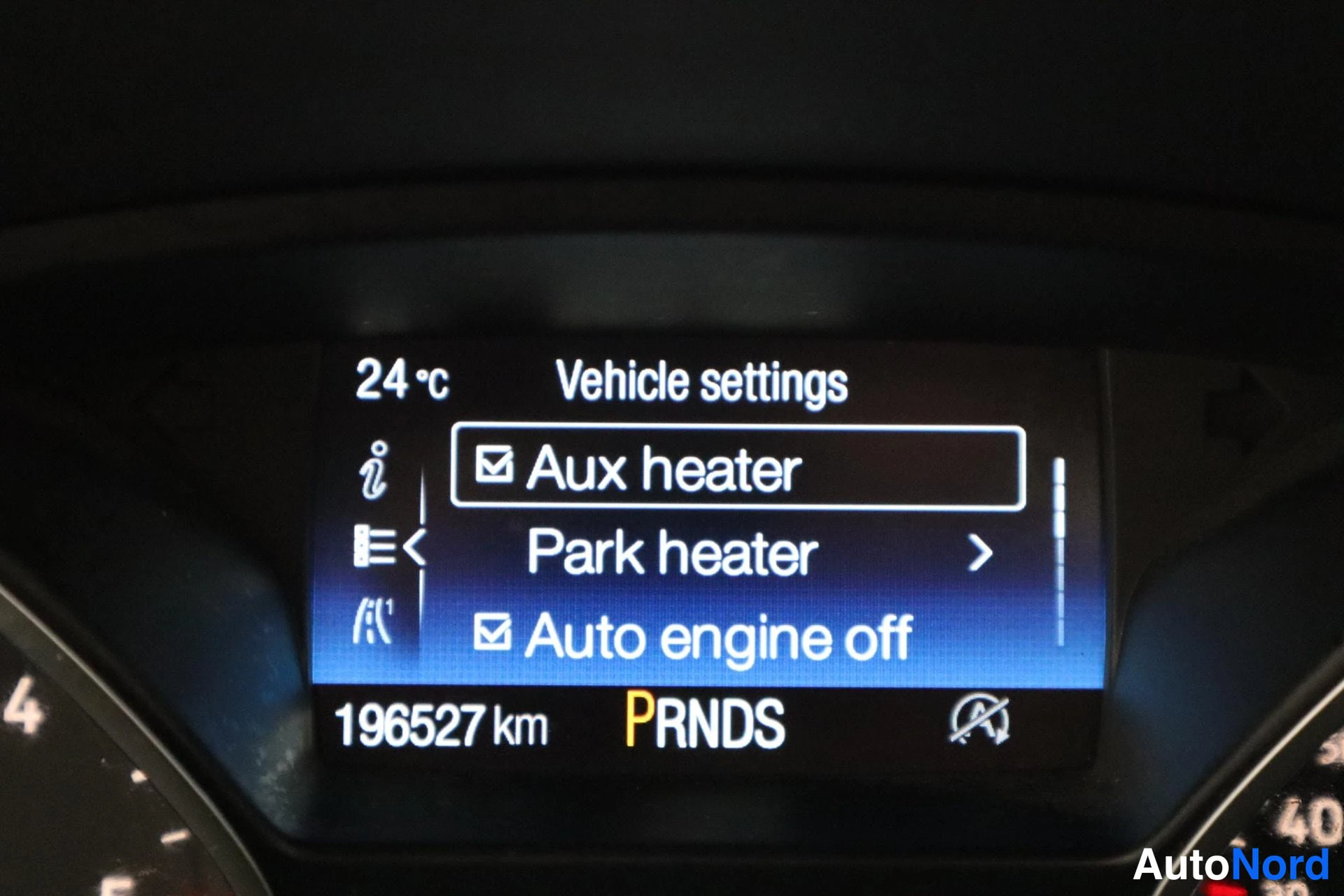 Valkoinen Ford Kuga 2017, kuva 31