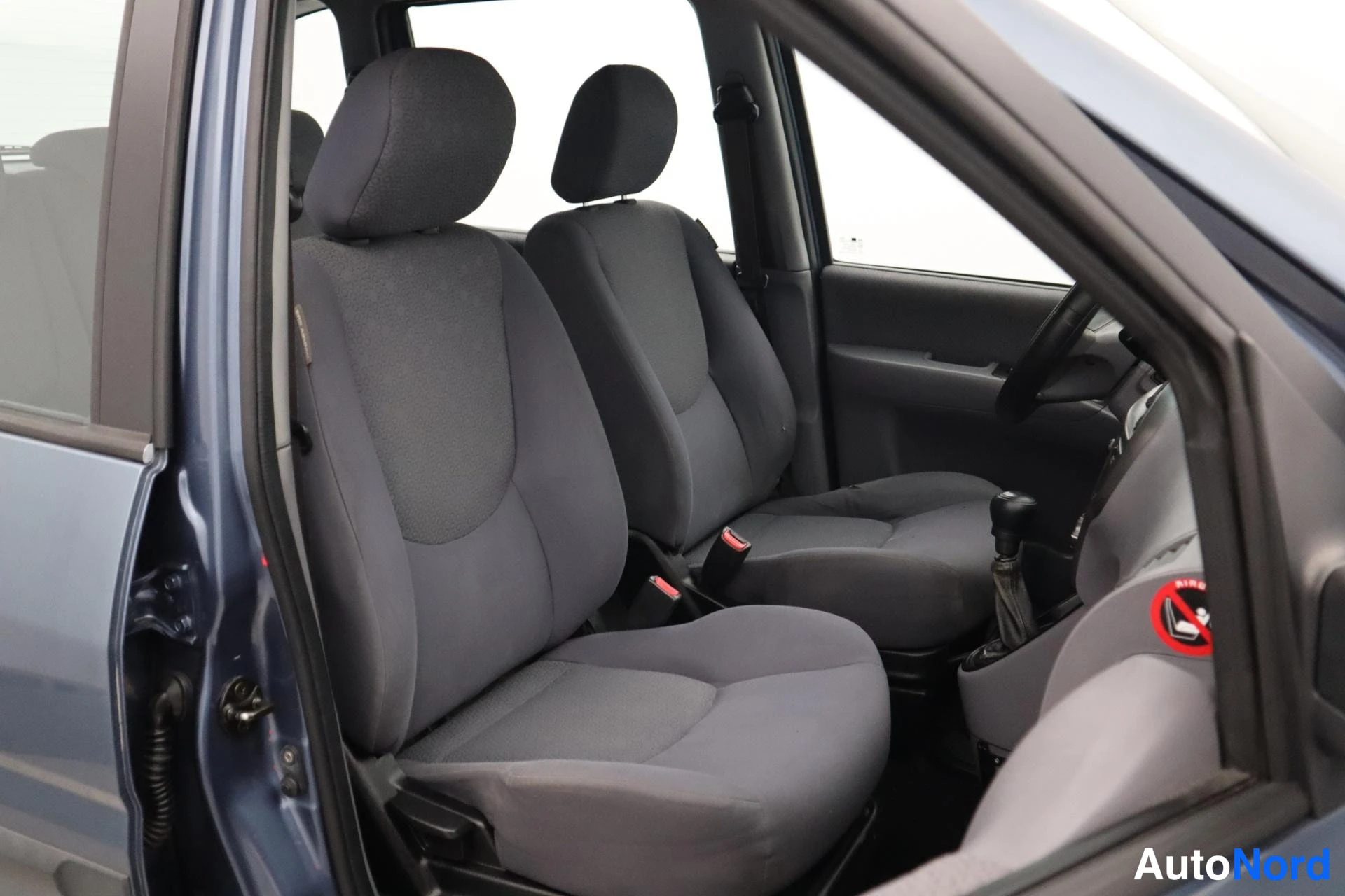 Sininen Hyundai Matrix 2005, kuva 12