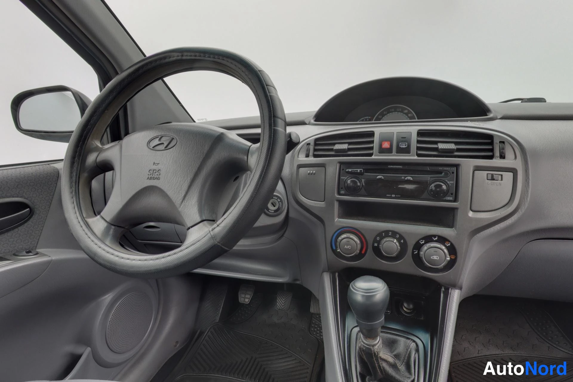 Sininen Hyundai Matrix 2005, kuva 8