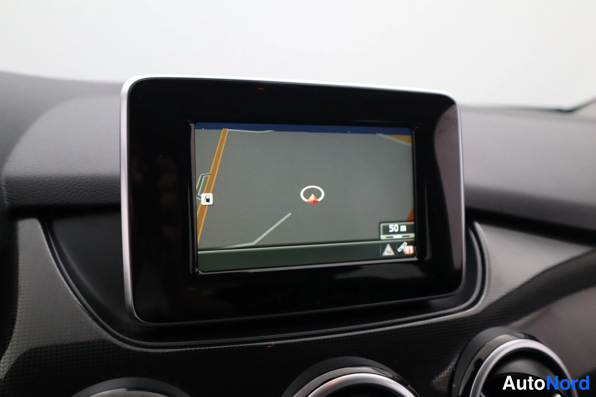 Harmaa Mercedes-Benz B 2012, yksityiskohta, kuva 12
