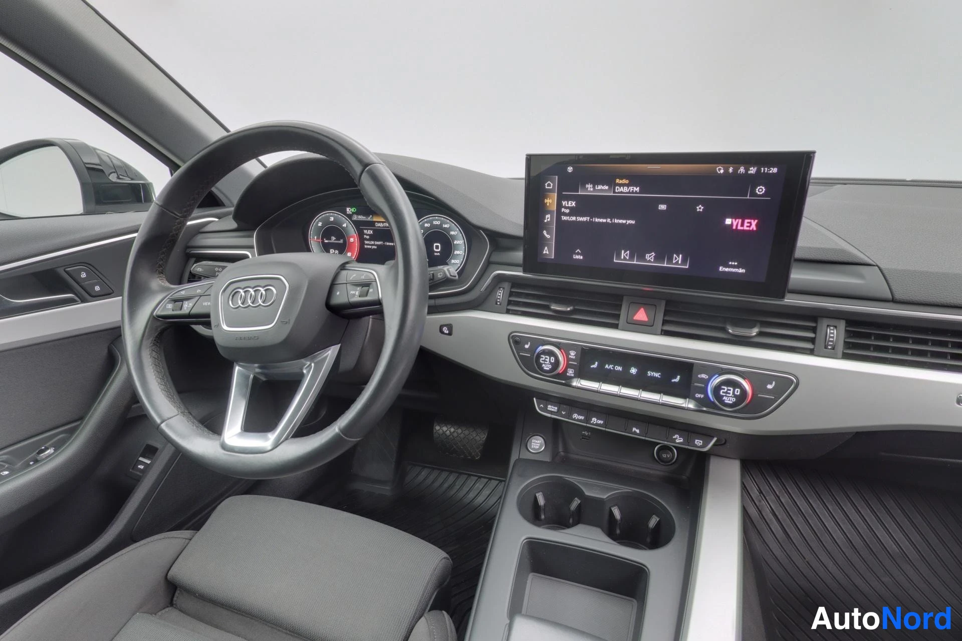 Musta Audi A4 Allroad 2021, asiakirja, kuva 16