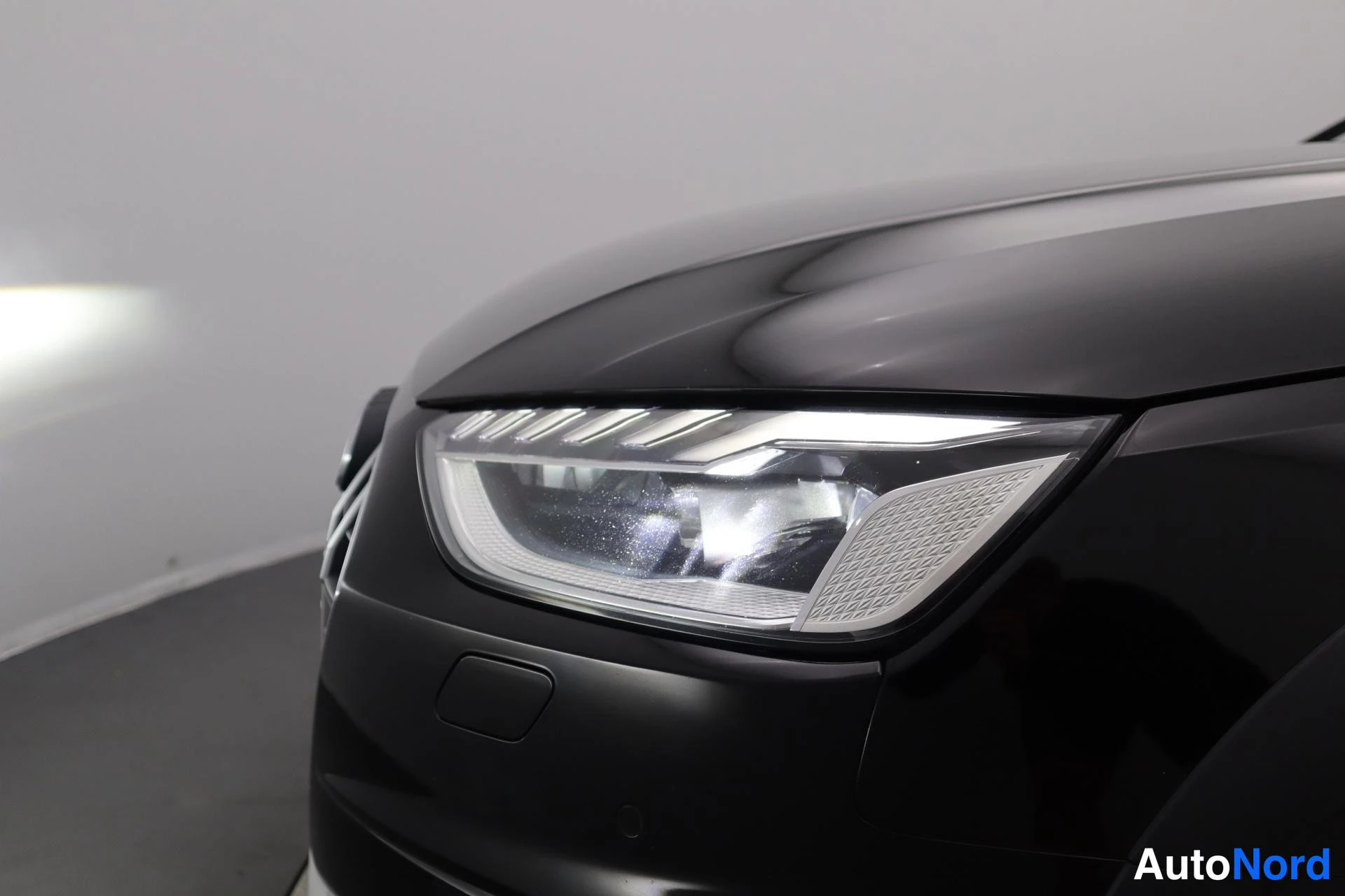 Musta Audi A4 Allroad 2021, yksityiskohta, kuva 14