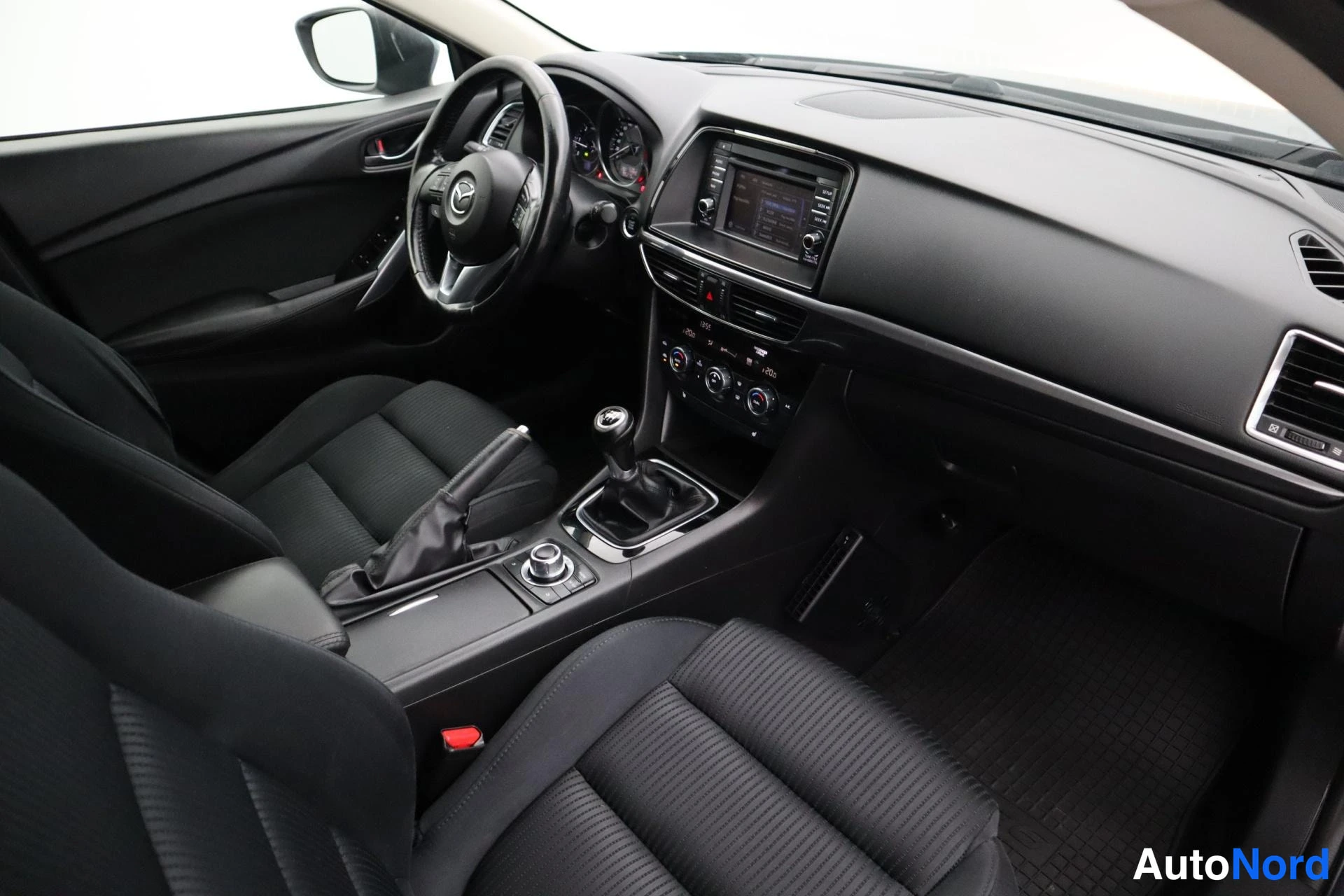 Sininen Mazda 6 2013, kuva 17