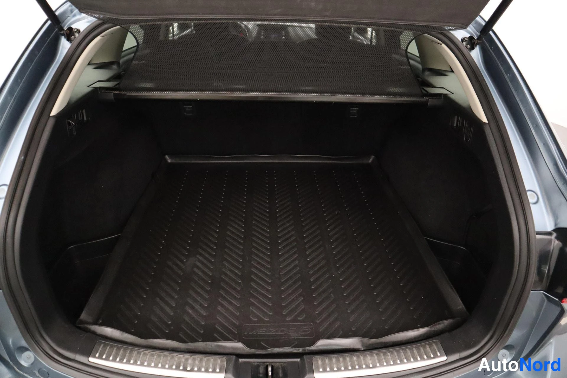 Sininen Mazda 6 2013, kuva 7