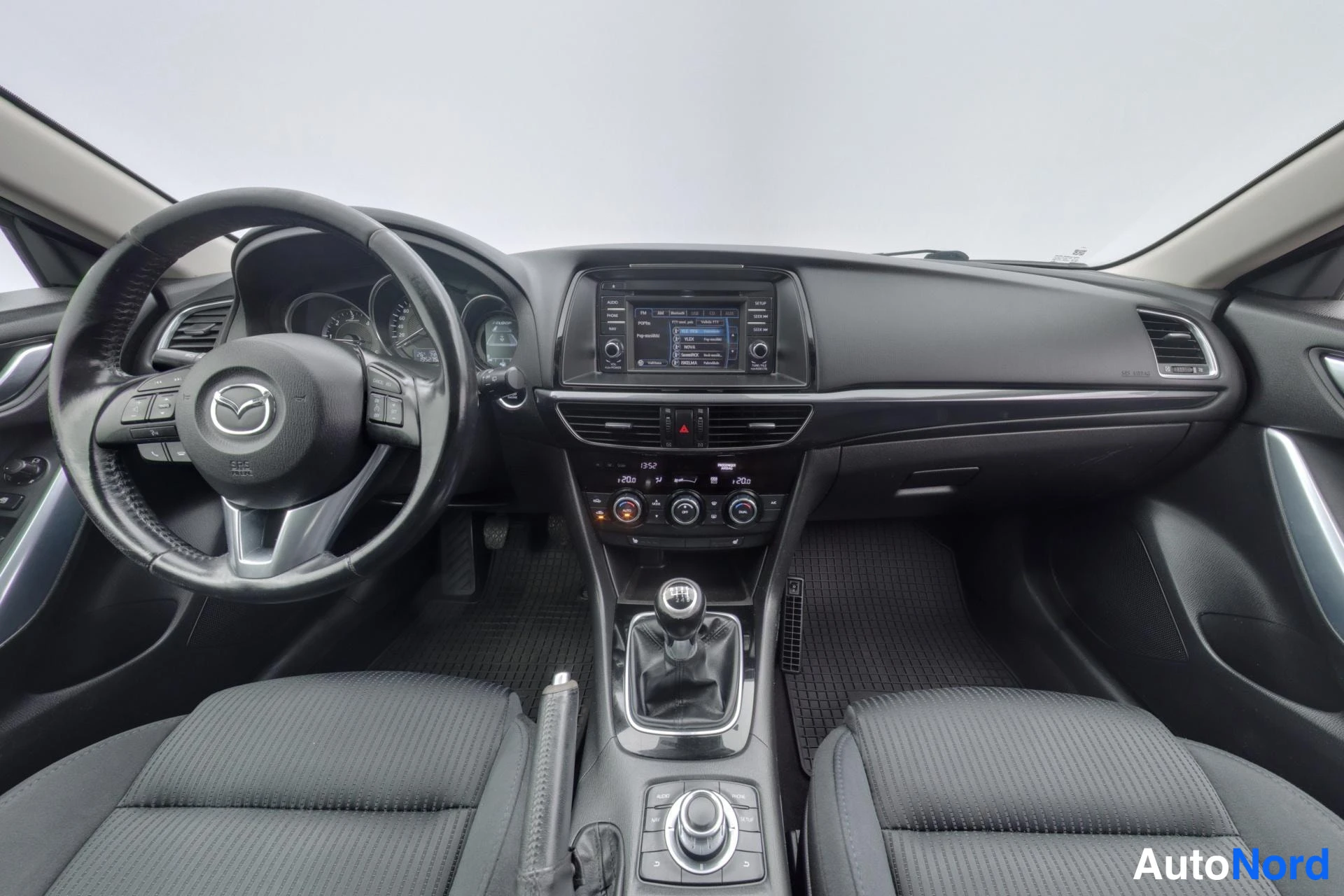 Sininen Mazda 6 2013, kuva 8
