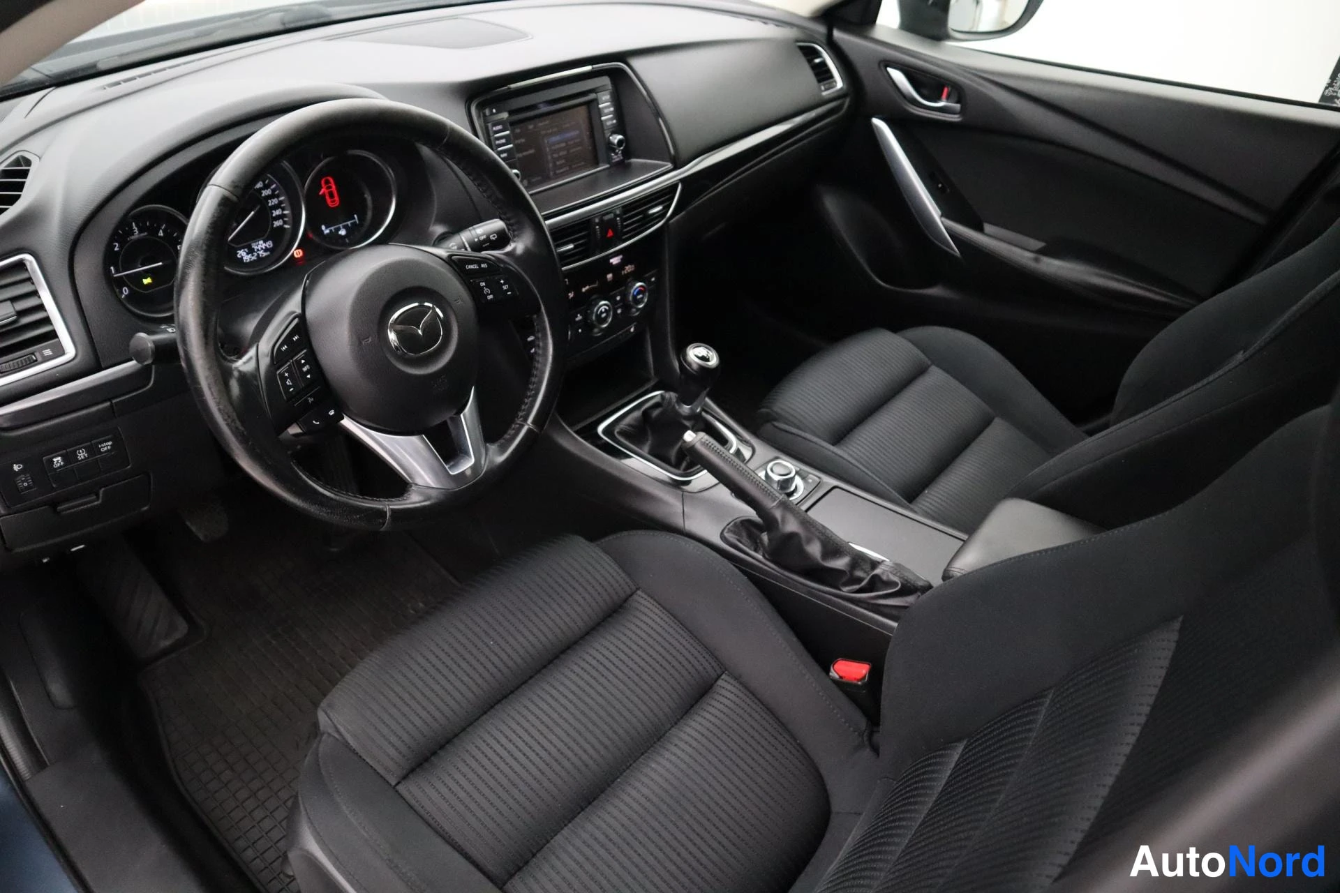 Sininen Mazda 6 2013, kuva 9