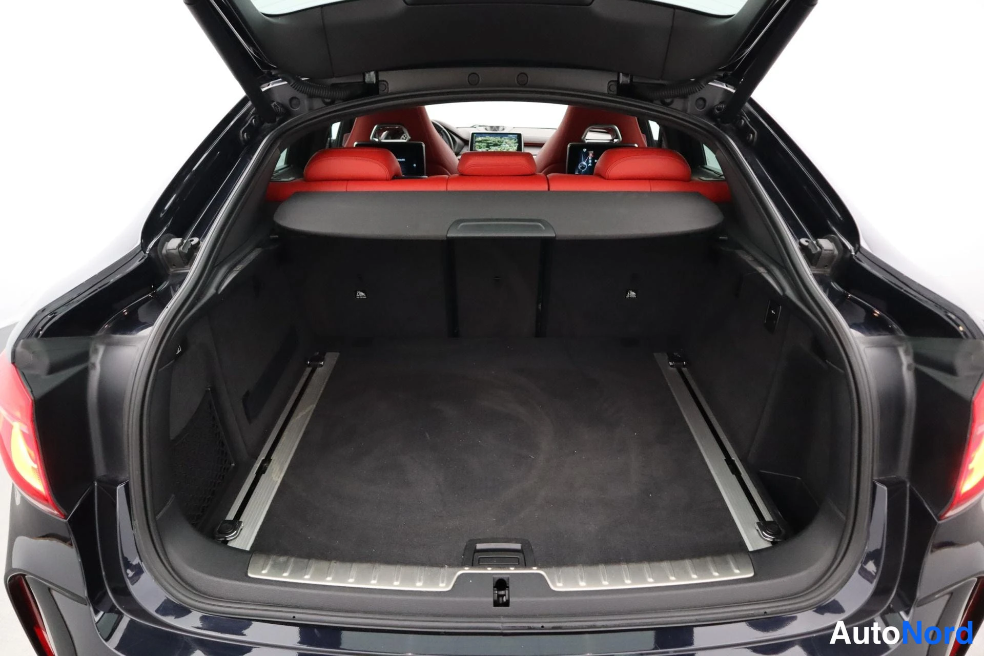 Musta BMW X6M 2015, kuva 17